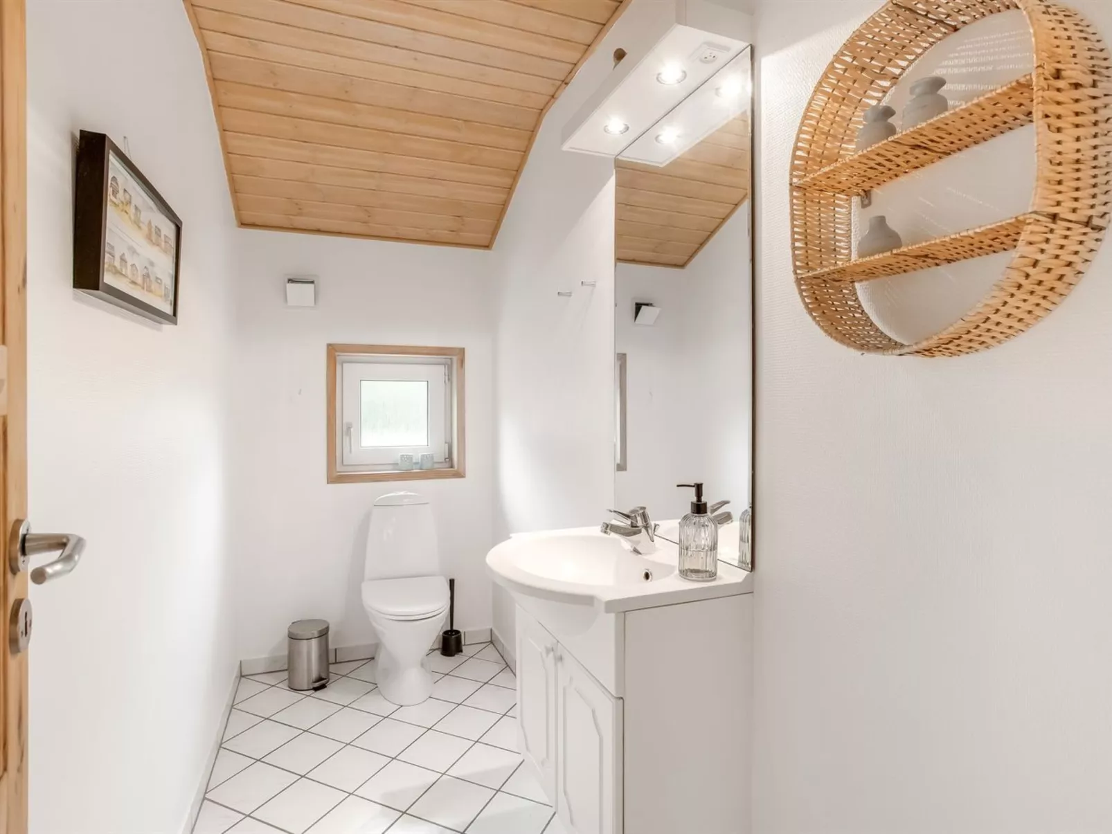 "Ronna" - 2.2km from the sea-Binnen