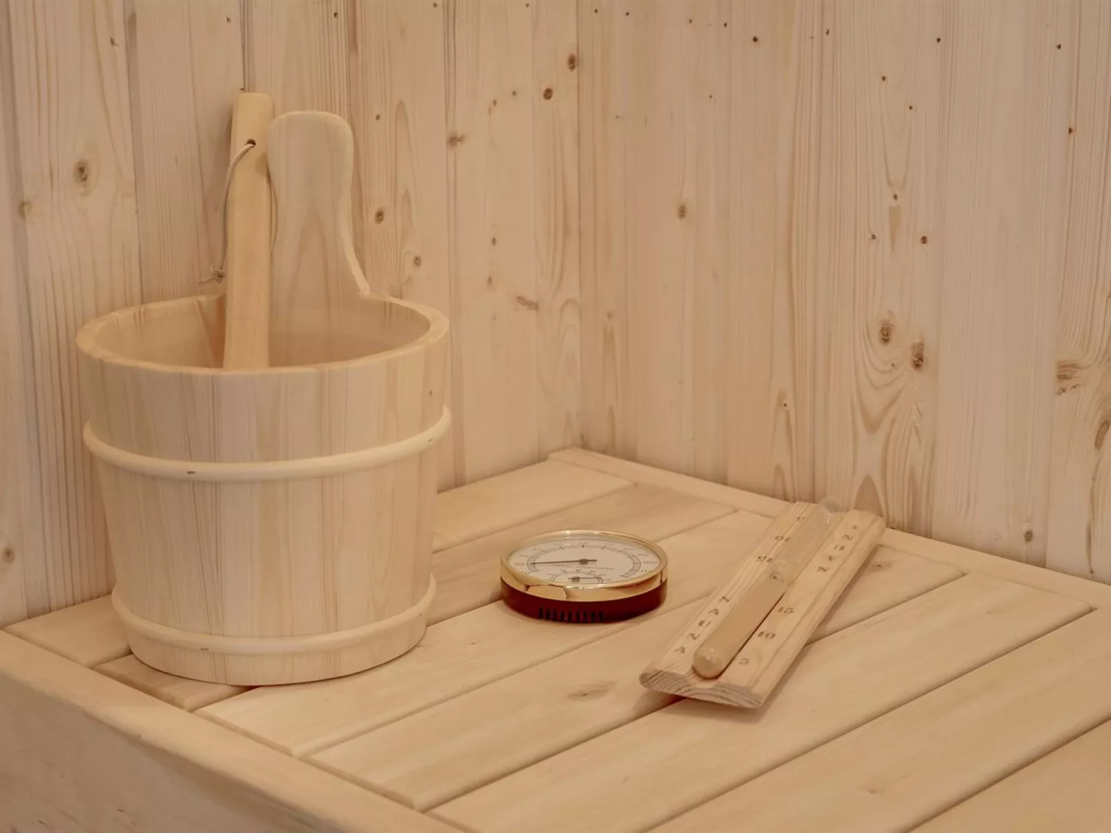 "Dior" - 1.4km from the sea-Binnen