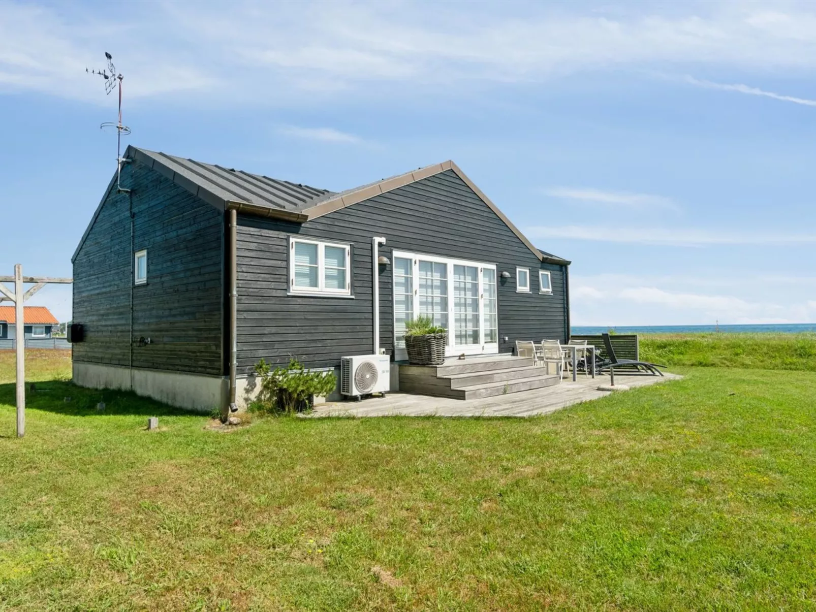 "Dory" - 30m from the sea-Buiten