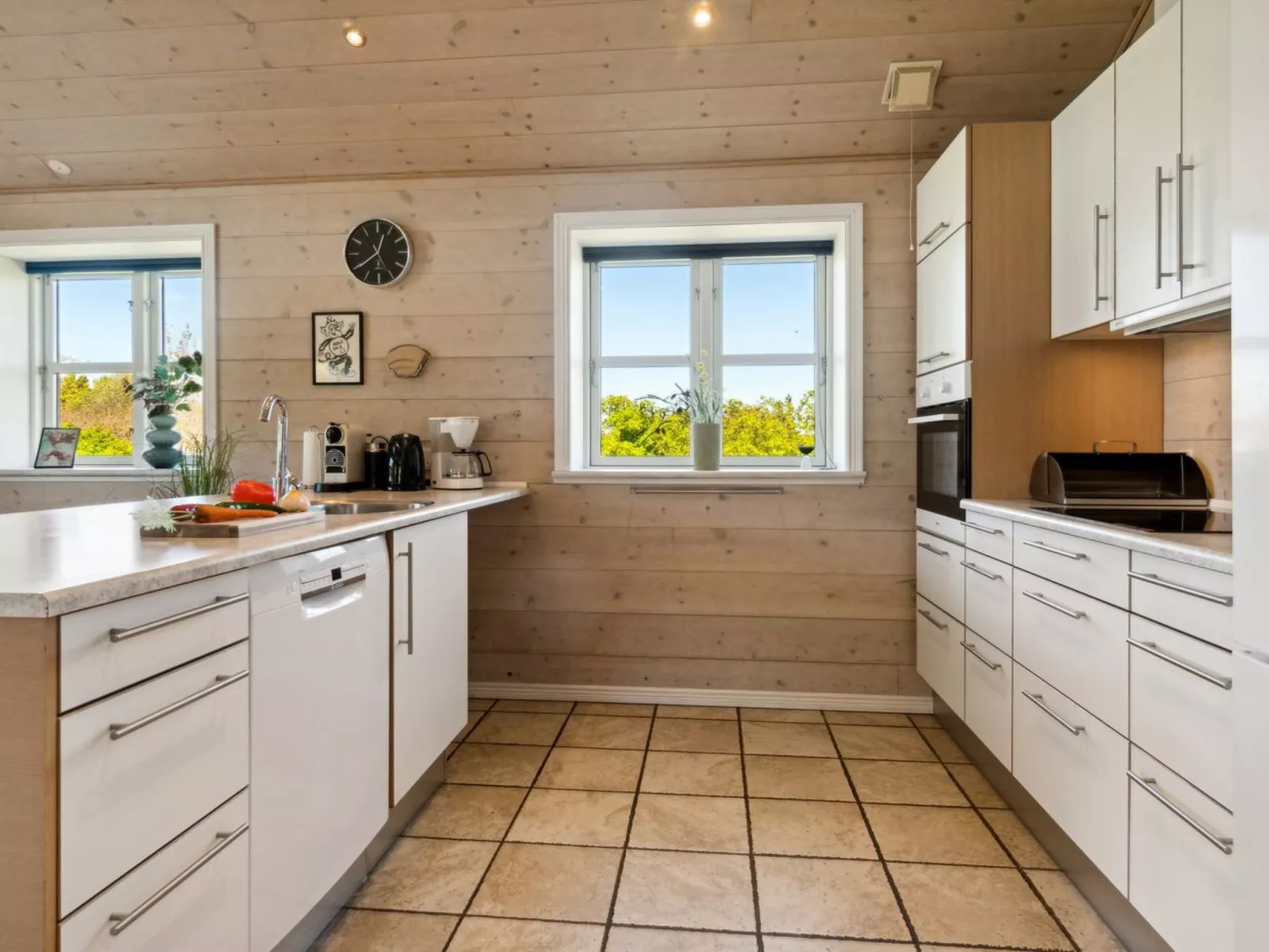 "Hjalmar" - 400m from the sea-Binnen