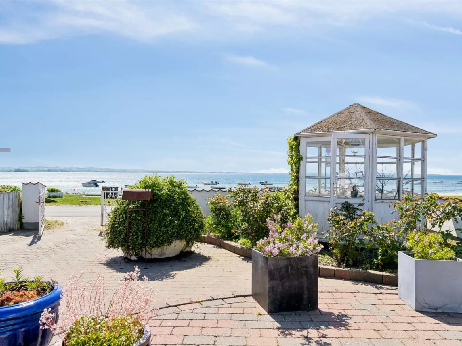 "Michel" - 25m from the sea-Buiten