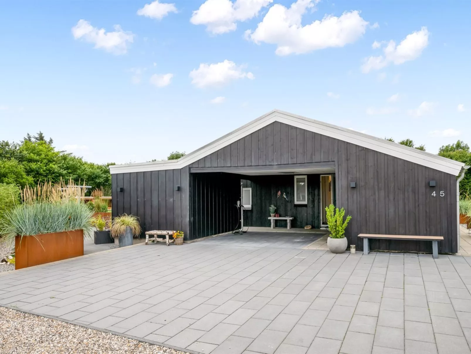 "Noreen" - 1.4km to the fjord-Buiten