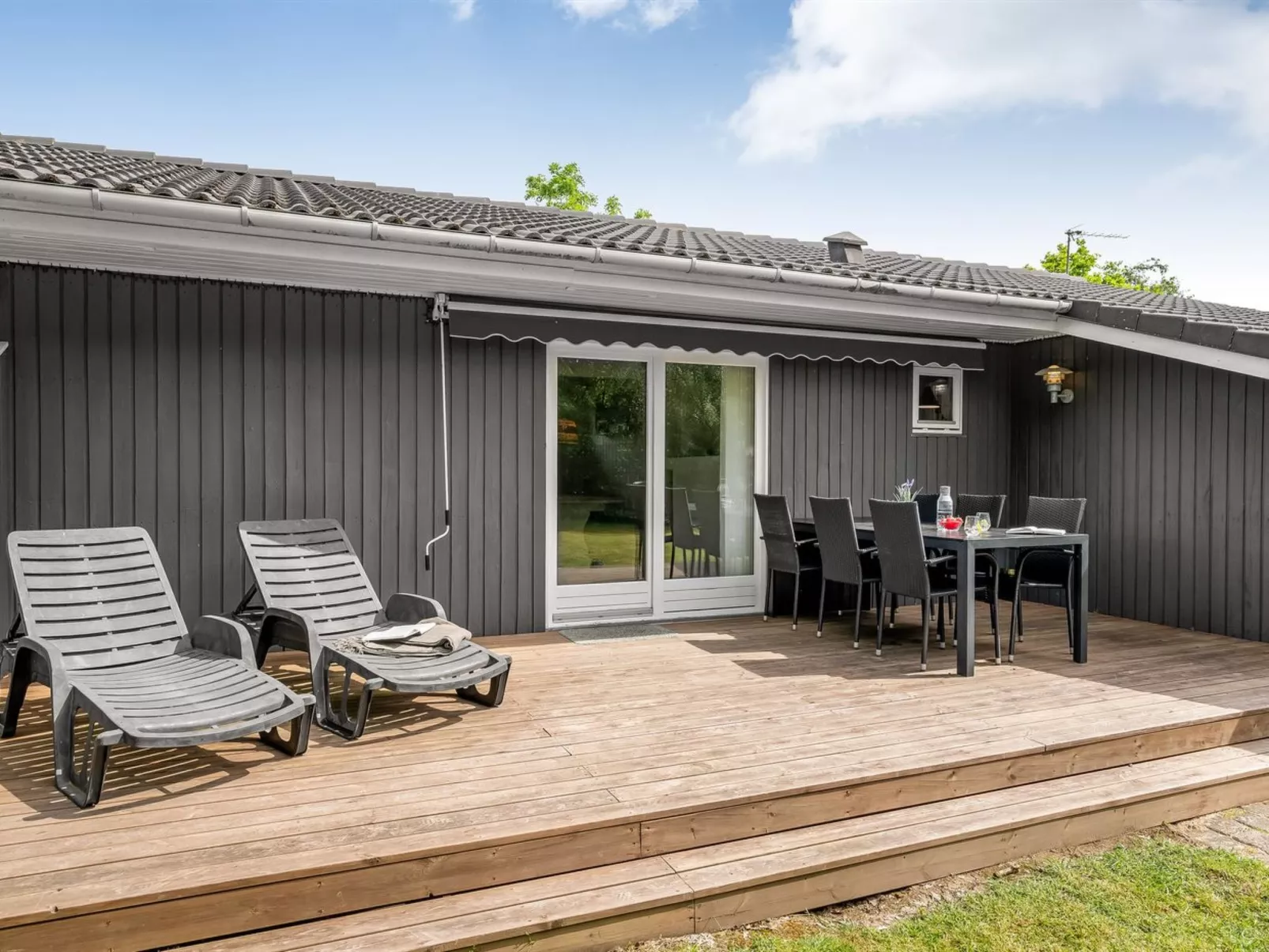 "Terkel" - 800m to the fjord-Buiten