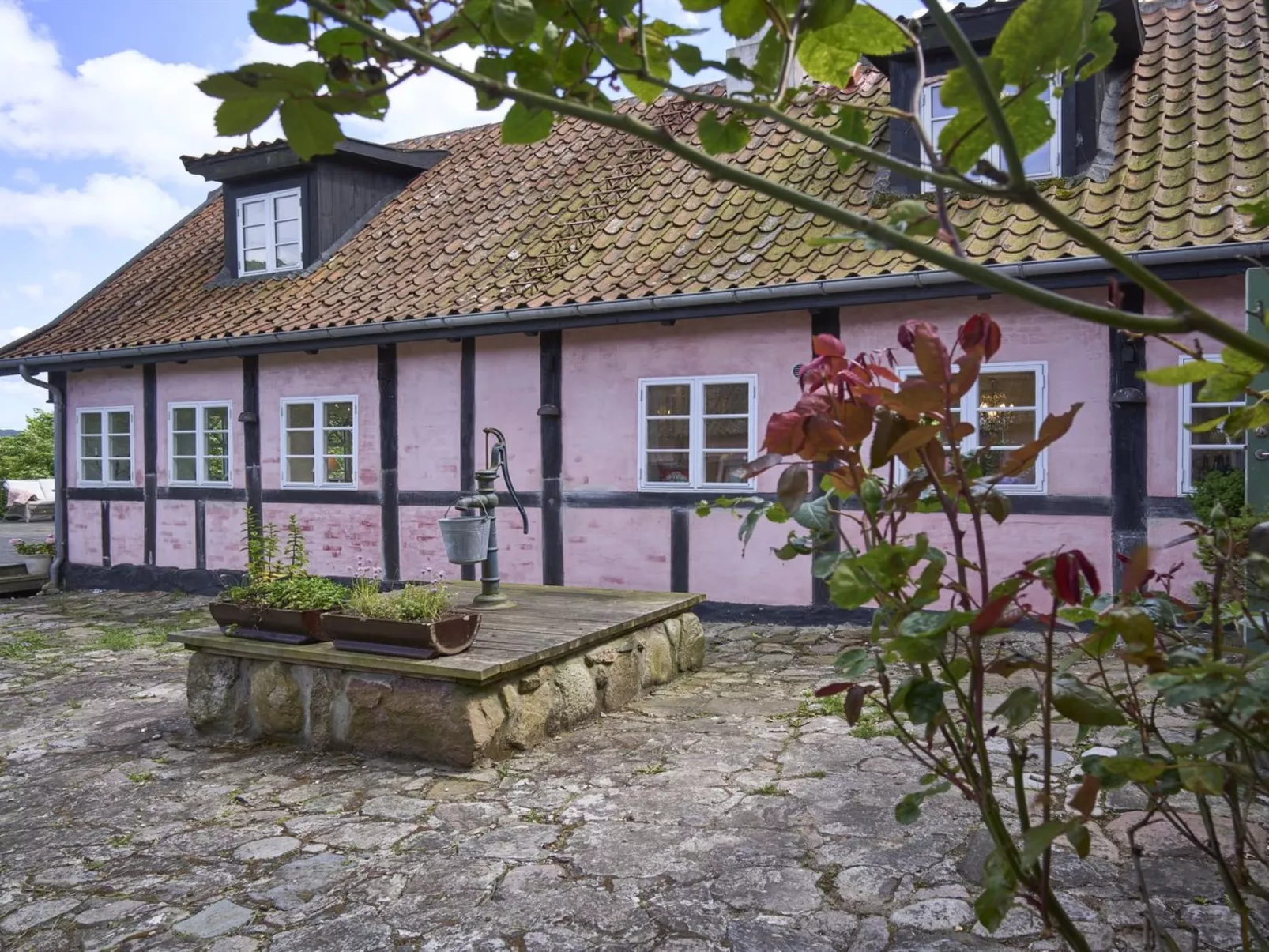 "Merrit" - 250m from the sea-Buiten