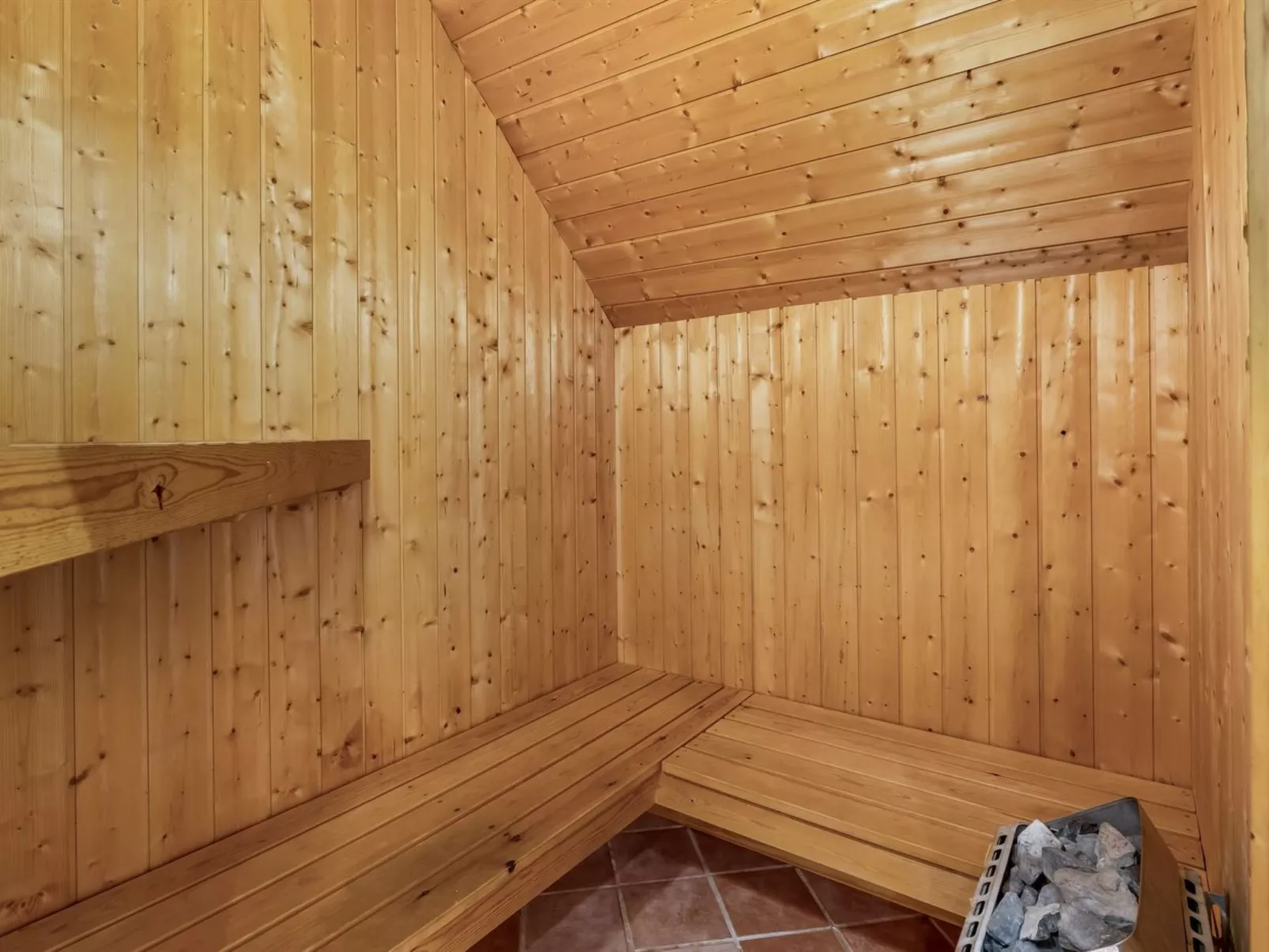 "Ejvi" - 4km from the sea-Binnen