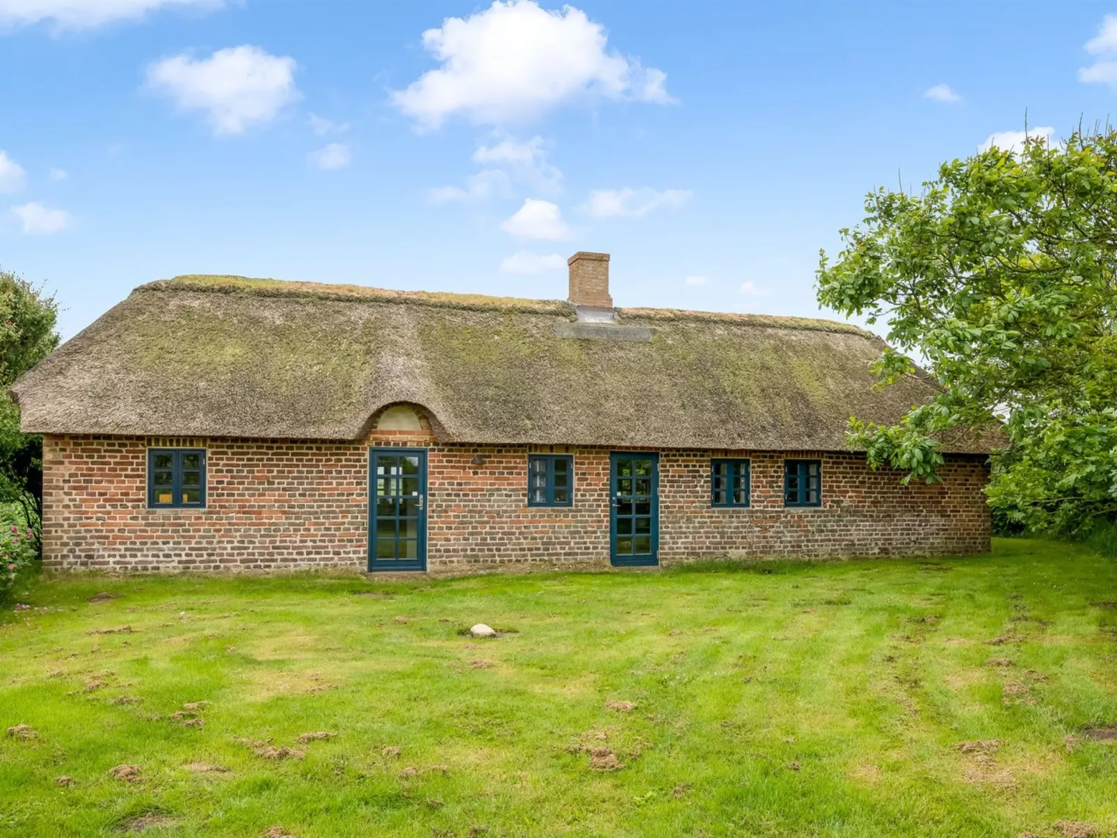 "Claus" - 1.5km to the fjord-Buiten