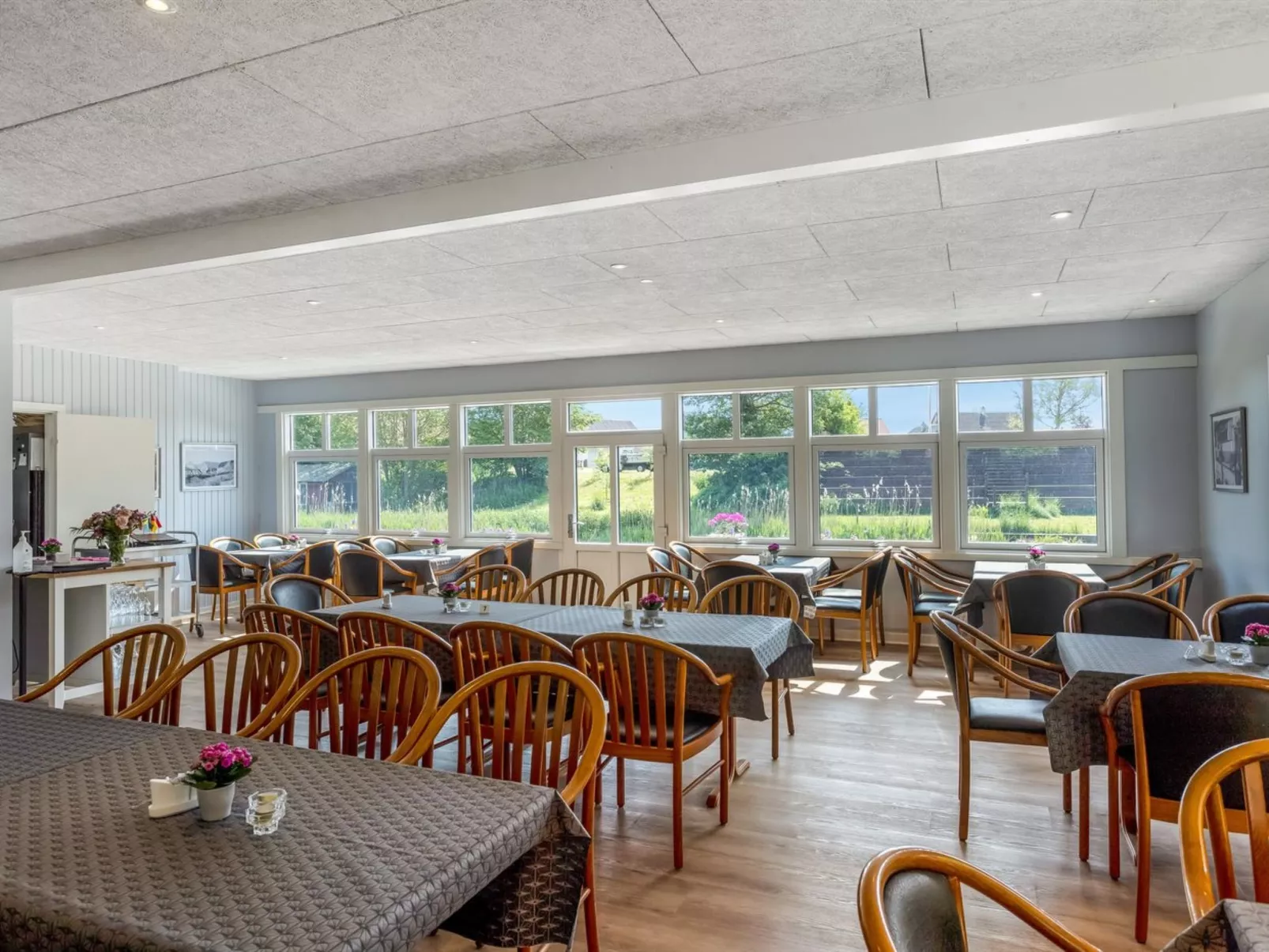 "Gilbert" - 500m from the sea-Binnen