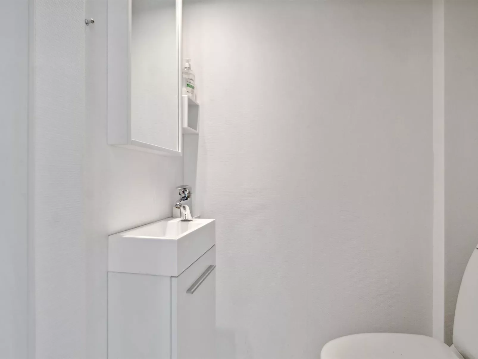 "Vanta" - 50m from the sea-Binnen