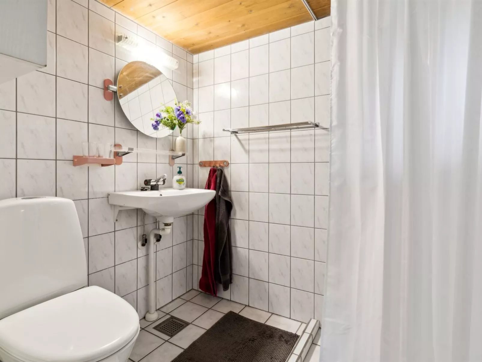 "Leoni" - 115m from the sea-Binnen