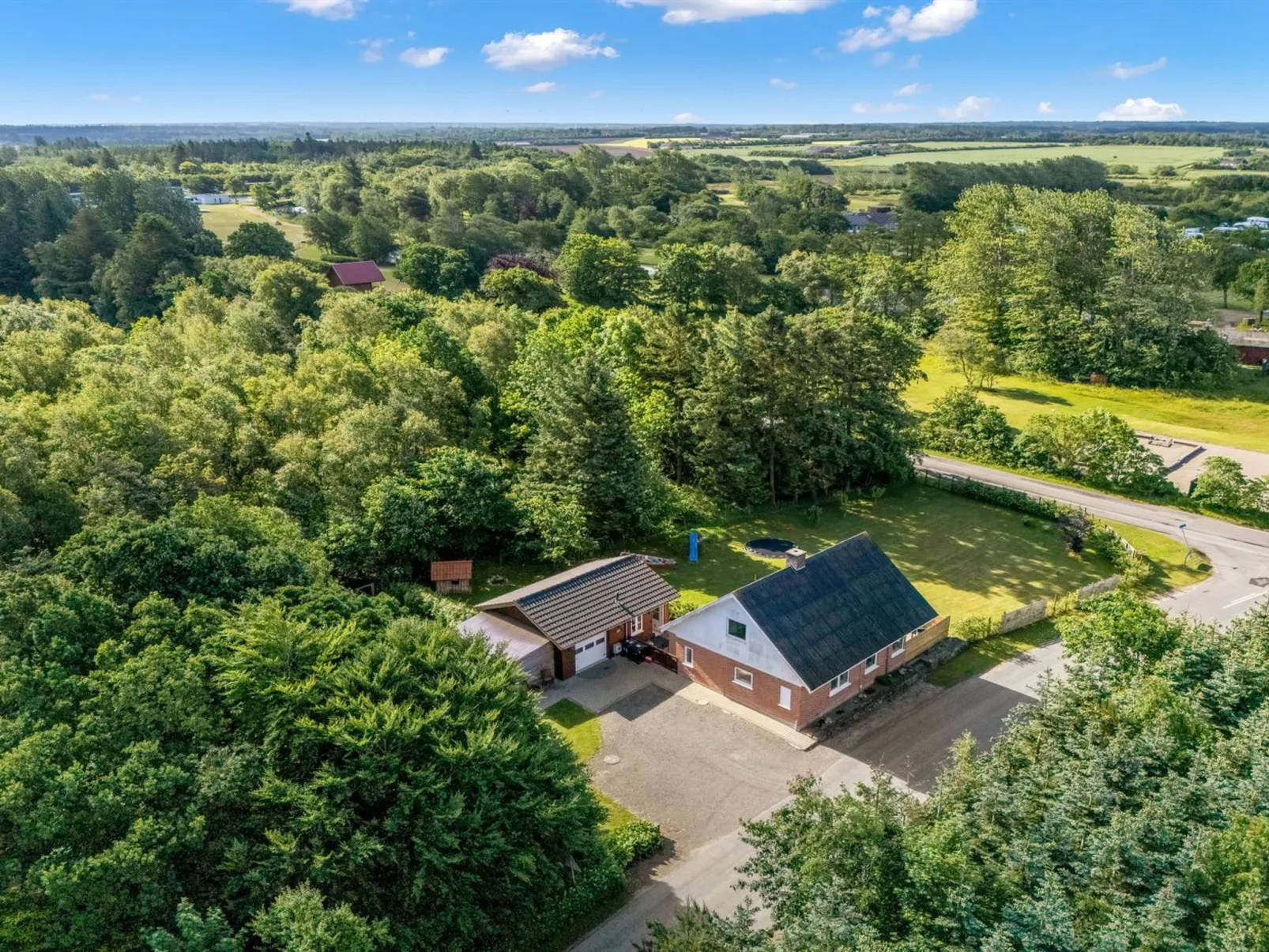 "Ditleif" - 8km to the fjord-Buiten