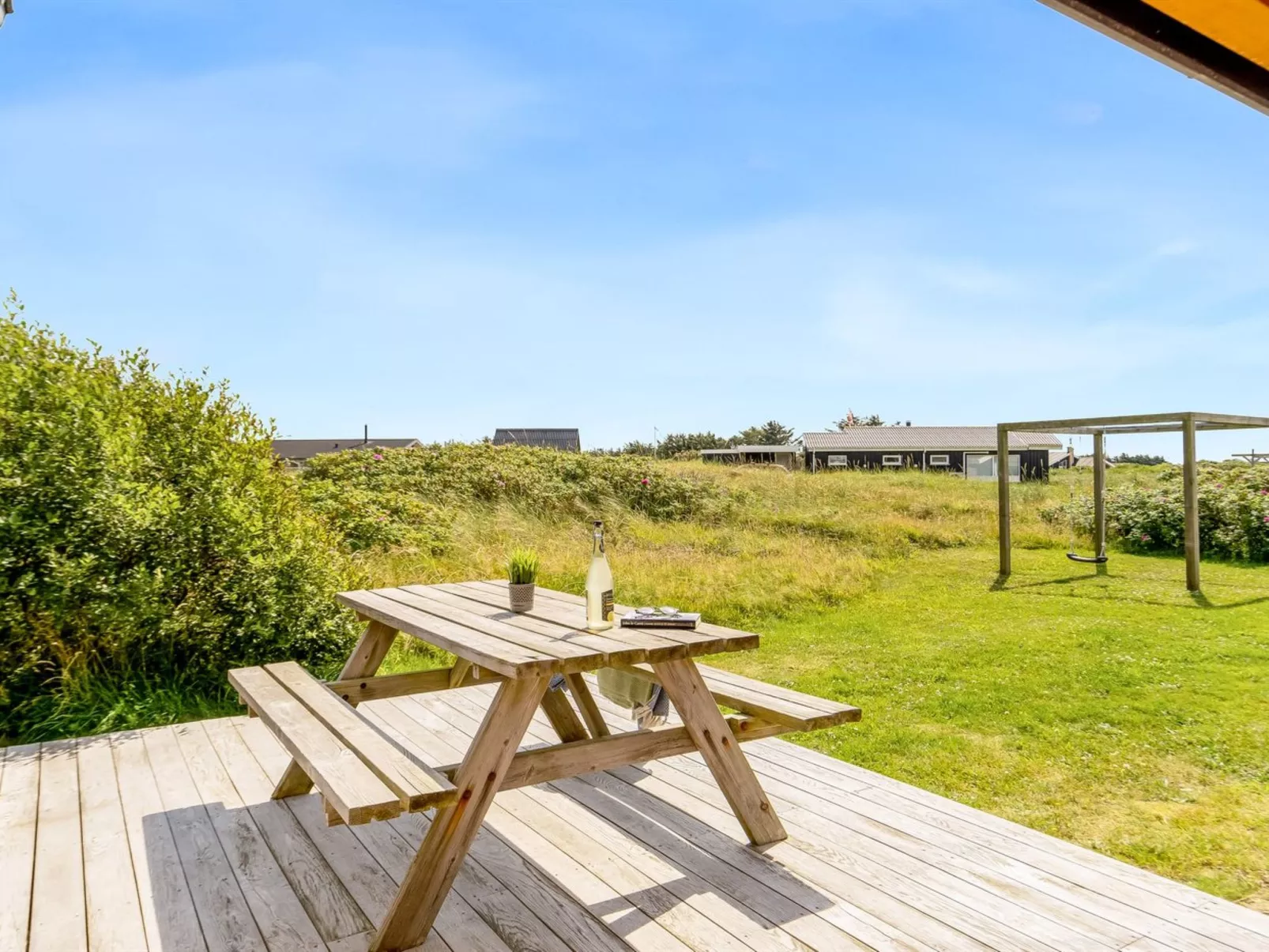 "Onni" - 250m from the sea-Buiten