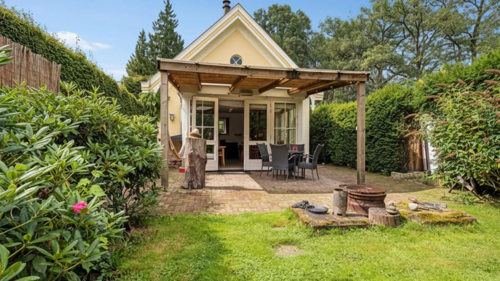 Wellnesshuisje Kalheupink-Buitenkant zomer