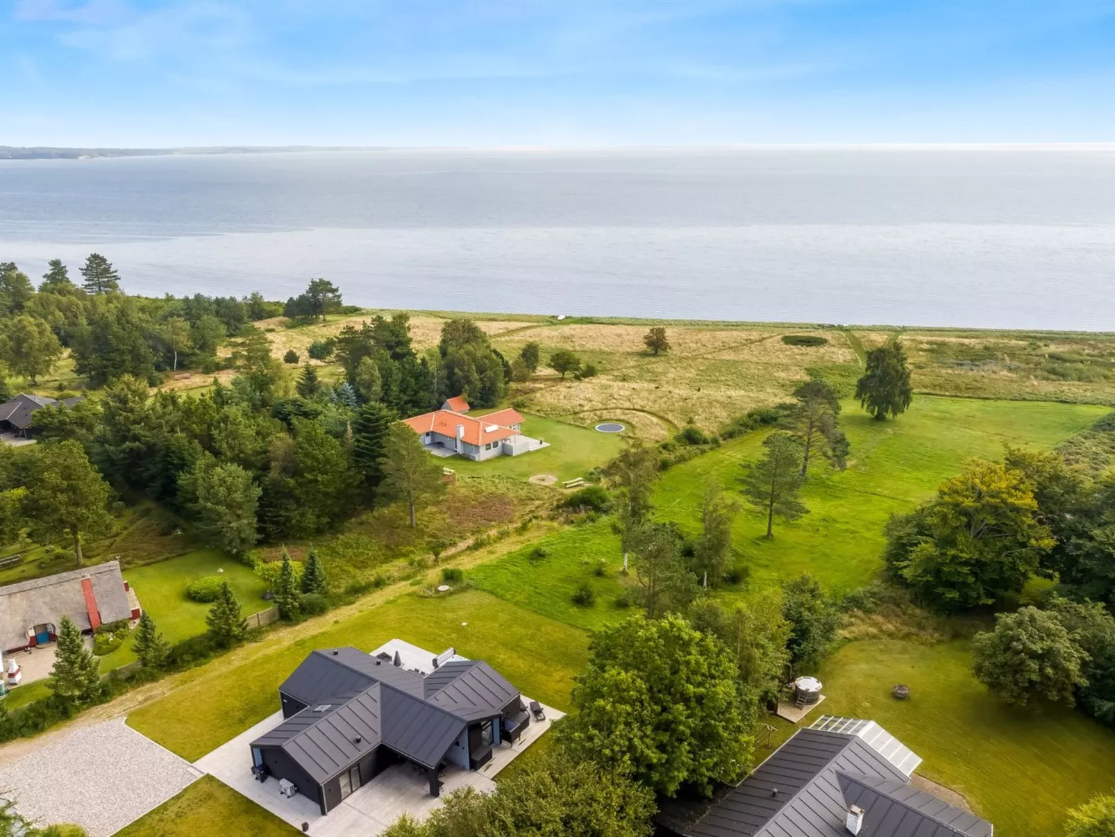 "Jahn" - 250m to the fjord-Buiten