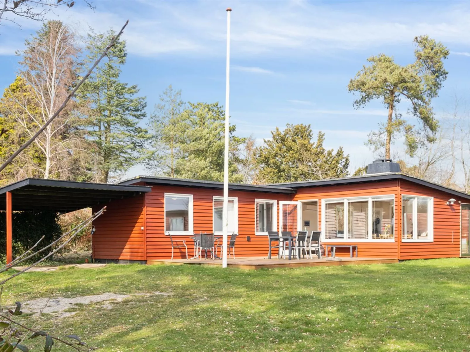 "Salka" - 200m to the fjord-Buiten