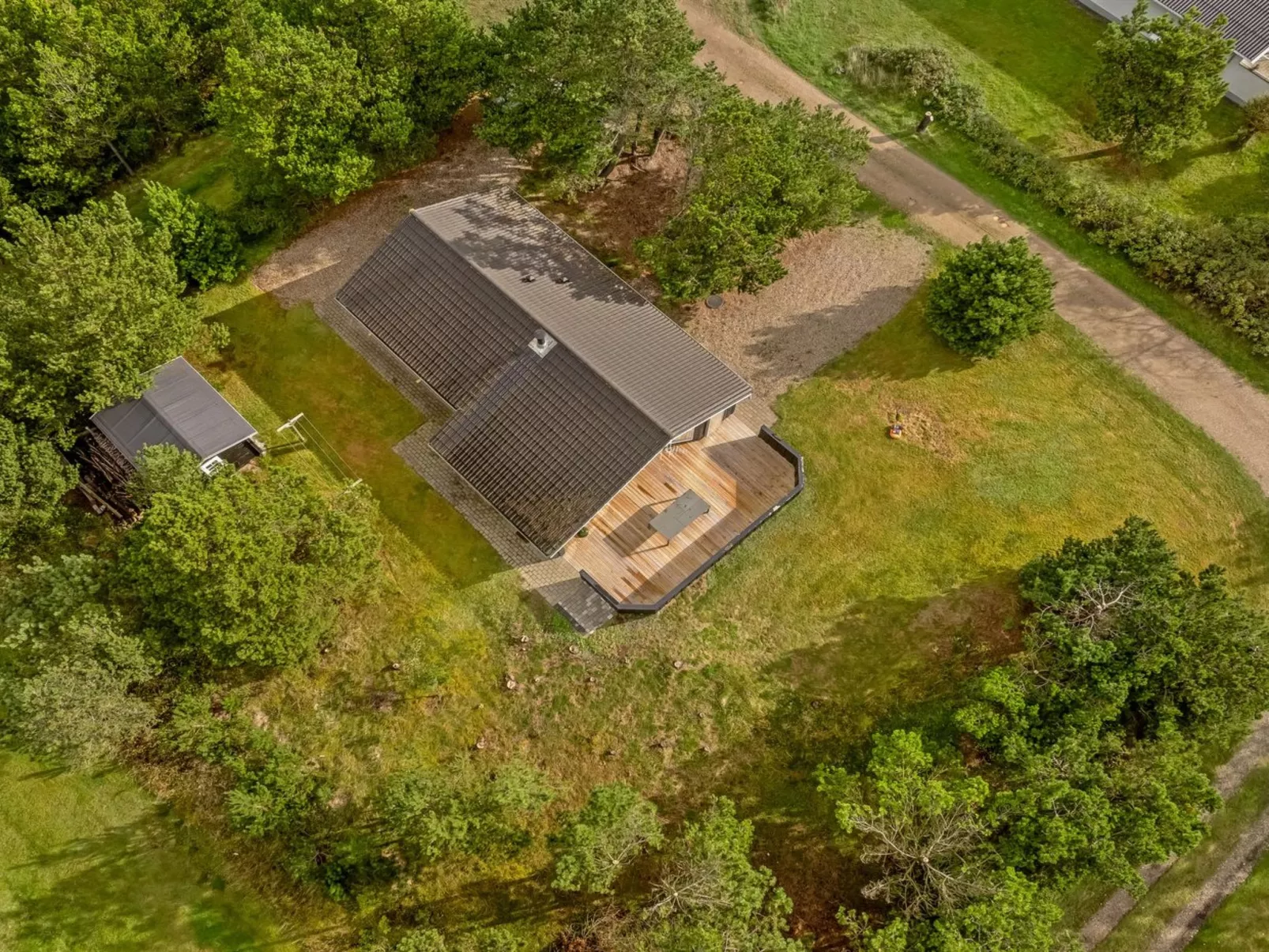 "Skrollan" - 200m to the fjord-Buiten