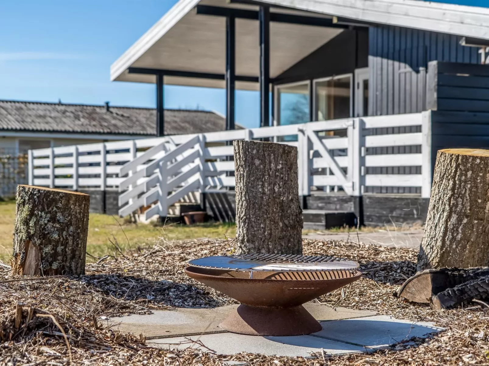 "Jaike" -  from the sea-Buiten