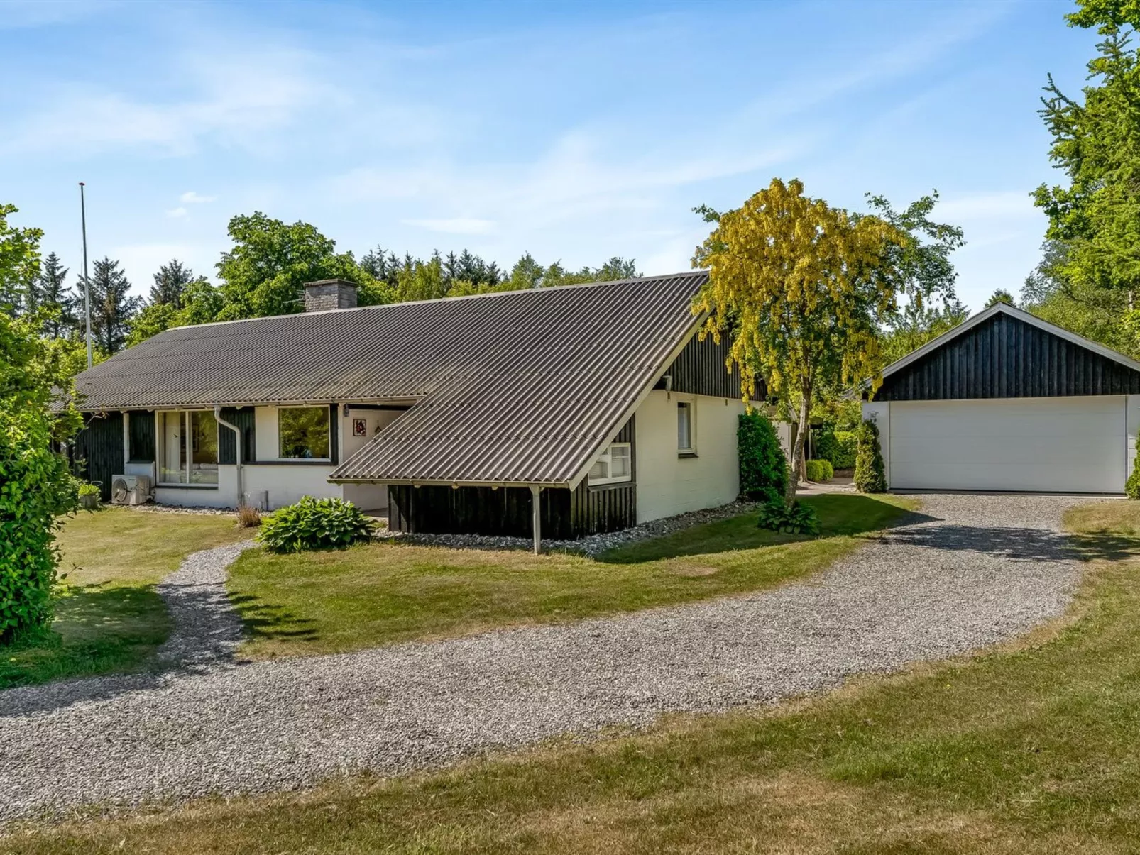 "Sven" - 250m to the fjord-Buiten