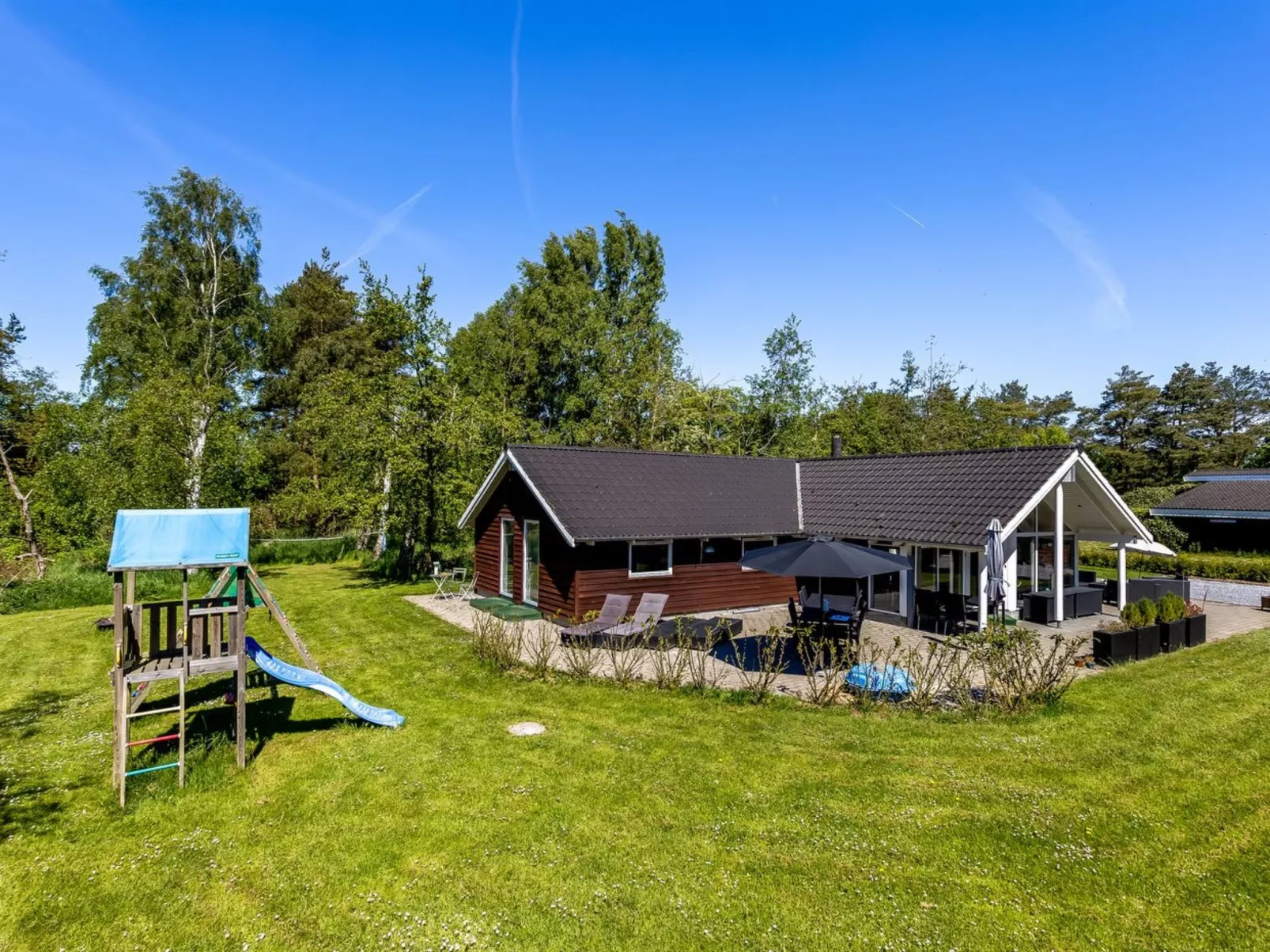 "Srebrenka" - 900m from the sea-Buiten