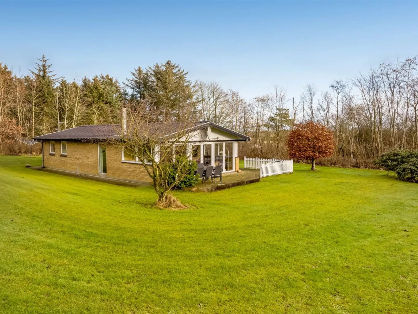 "Marika" - 400m to the fjord-Buiten