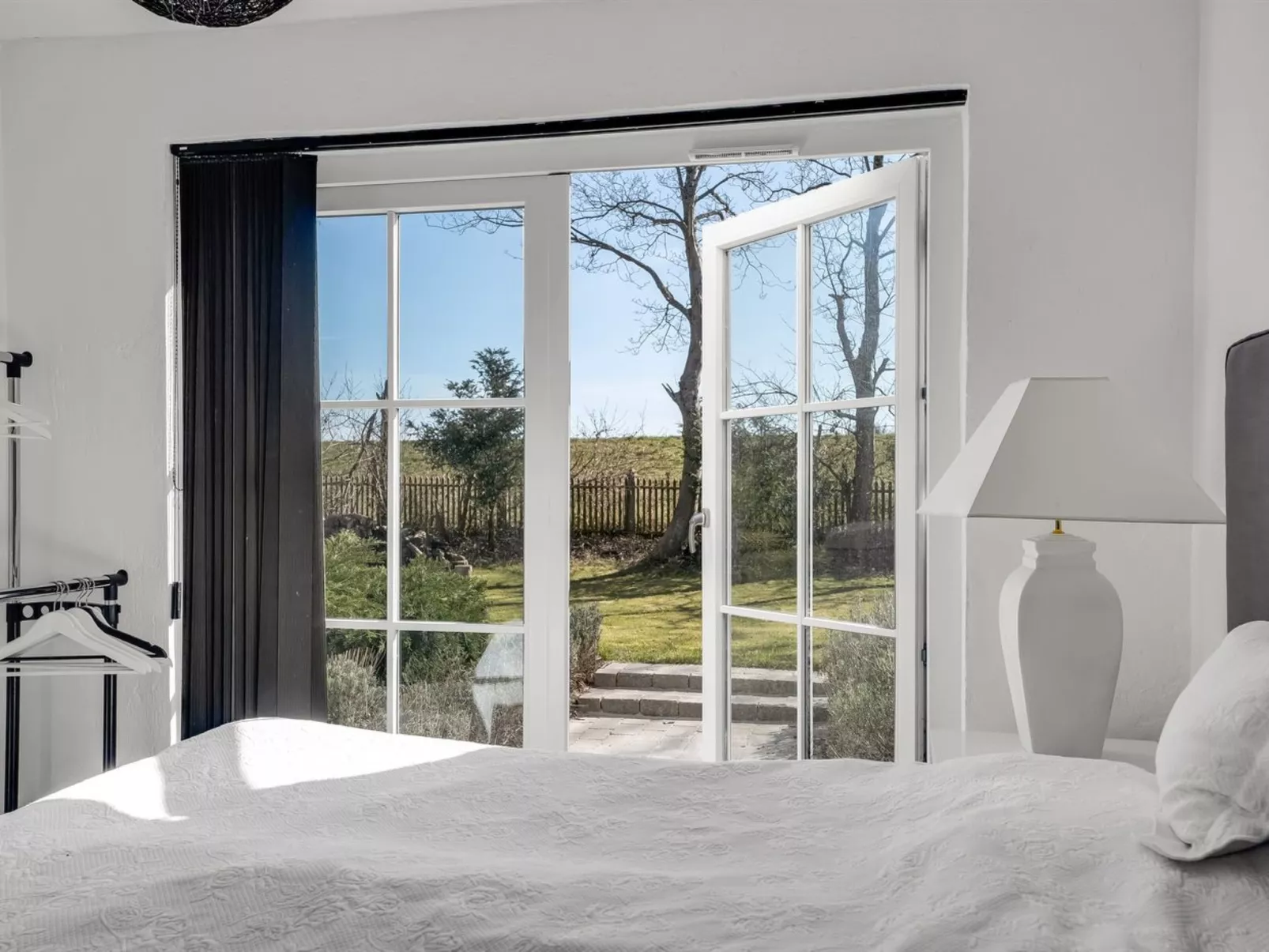 "Judit" - 10m from the sea-Binnen