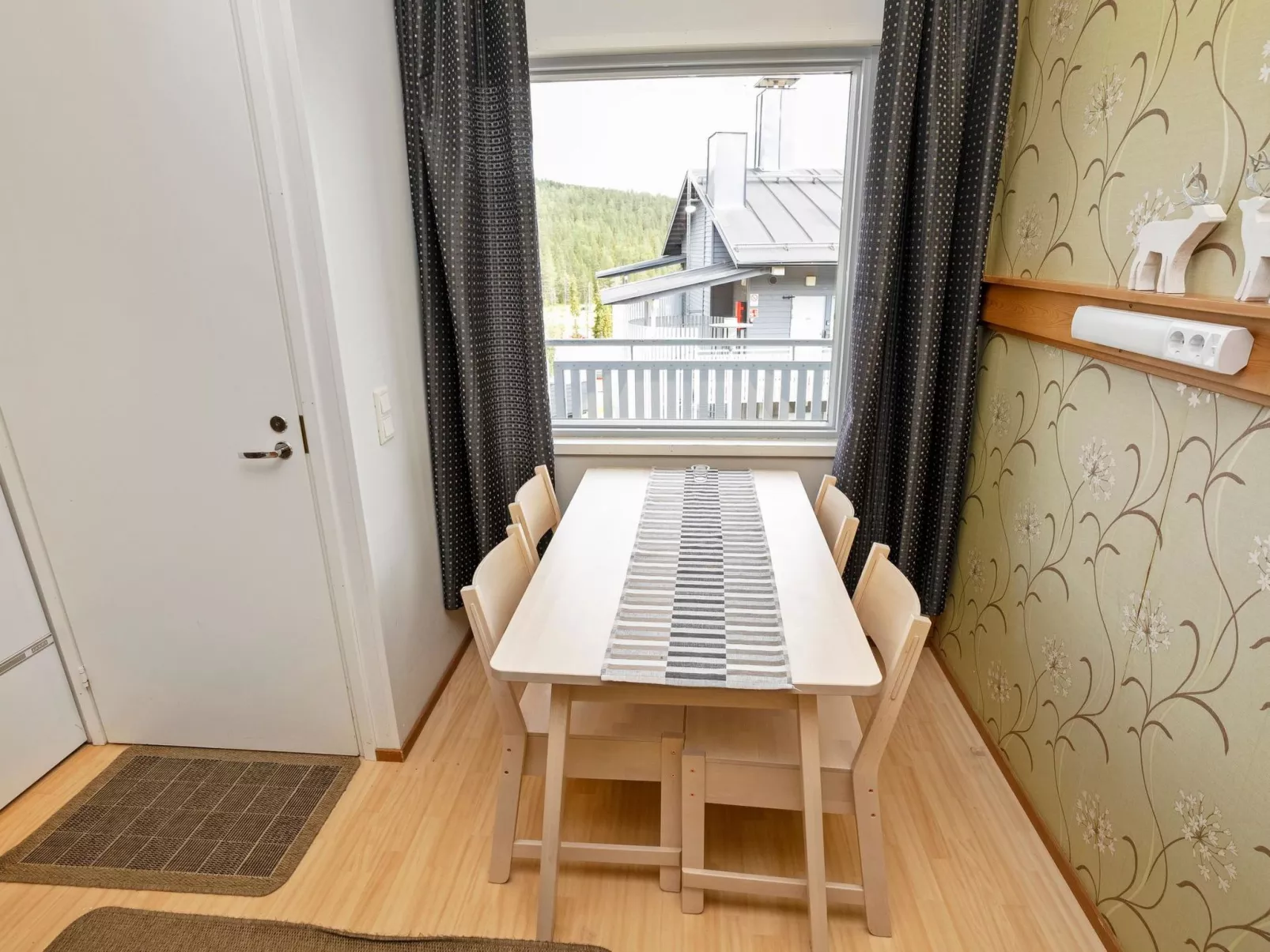 Snowflake b 24-Binnen