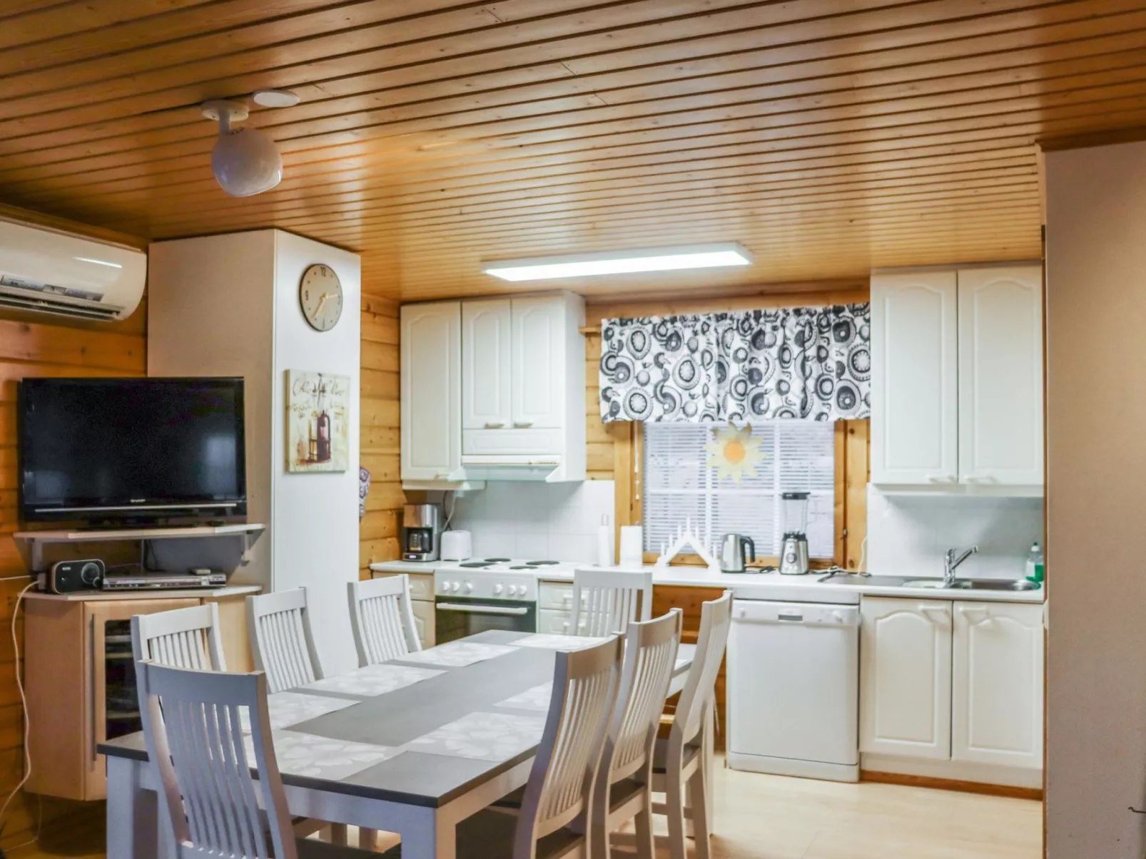 Aurinkoalppi 10a paritalo-Binnen