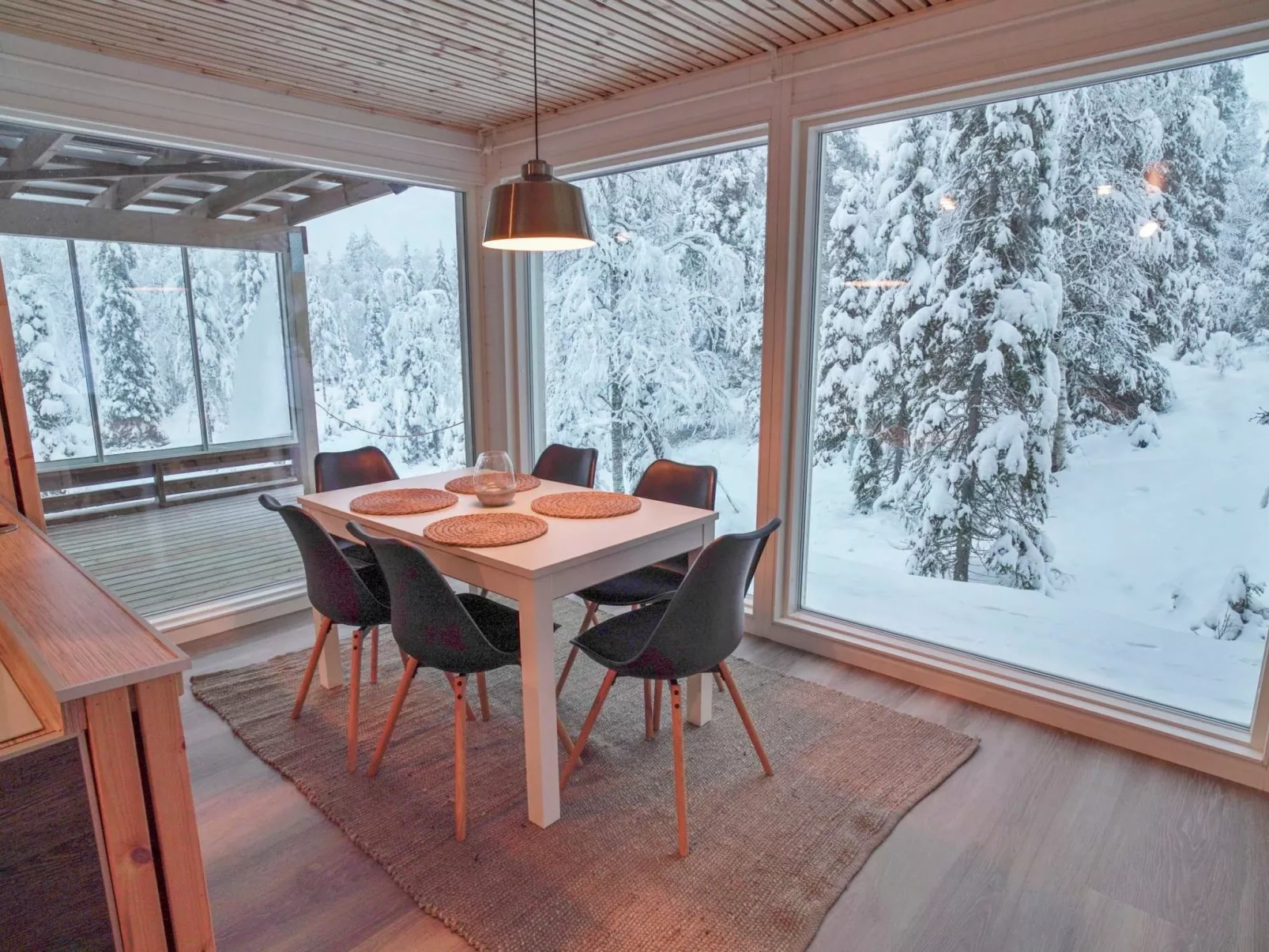 Iso-karpalo b-Binnen