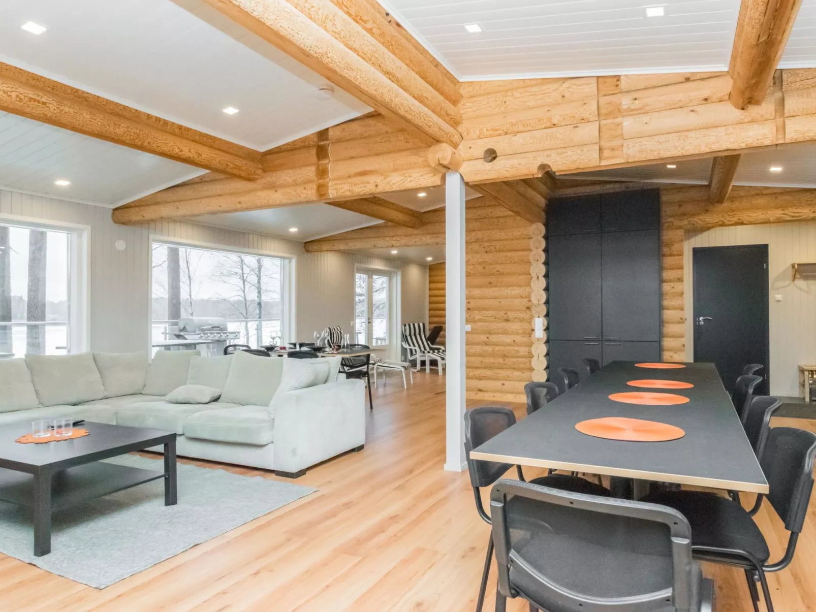 Villa lahnajärvi - Binnen