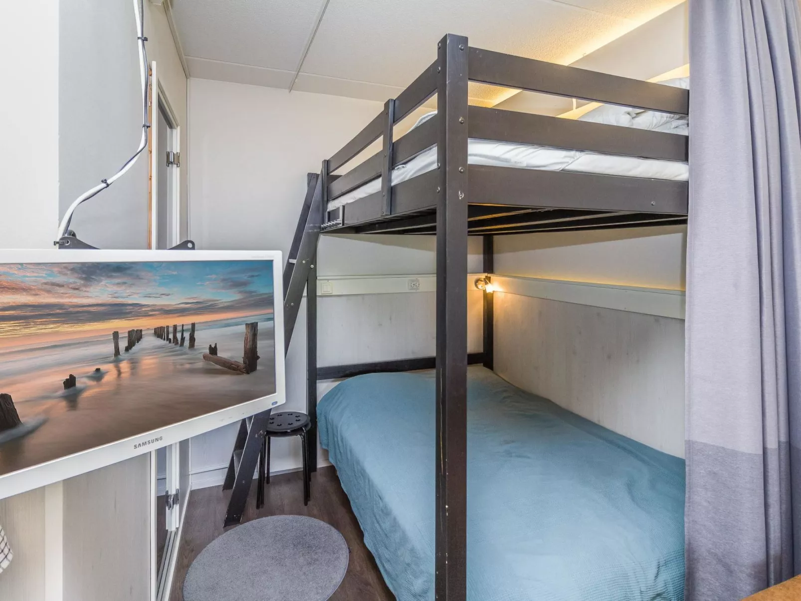 Vuosselin helmi b21-Binnen