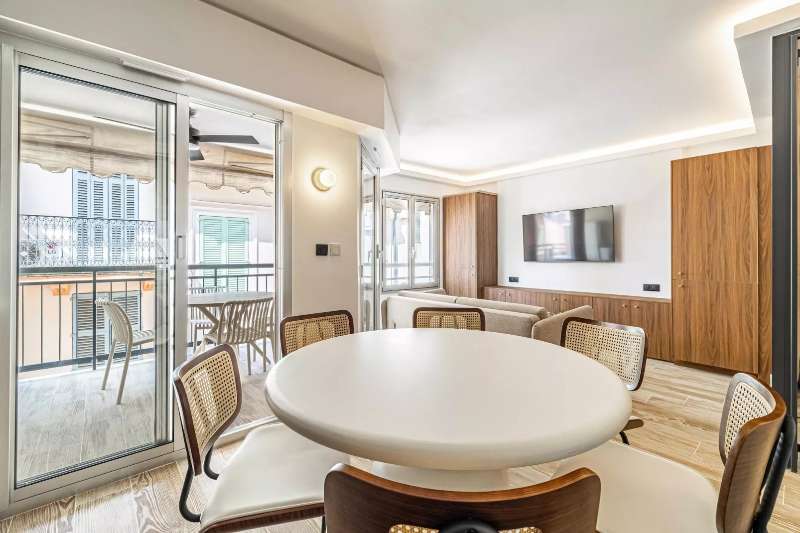 KV-10-BERGERIE-Eetkamer