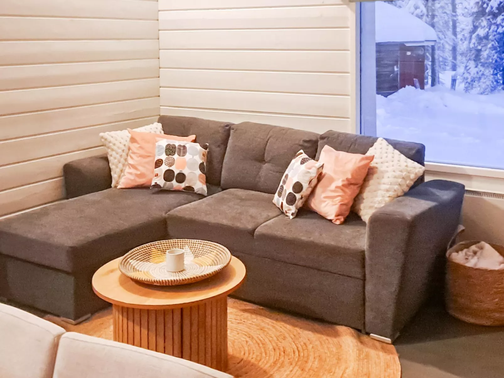 Pajalan piilopirtti-Binnen