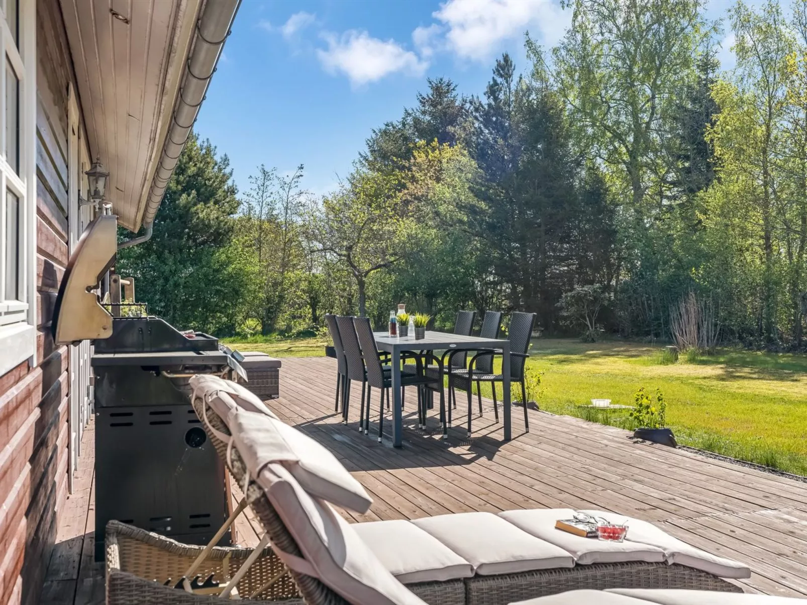 "Elsabet" - 600m to the fjord-Buiten