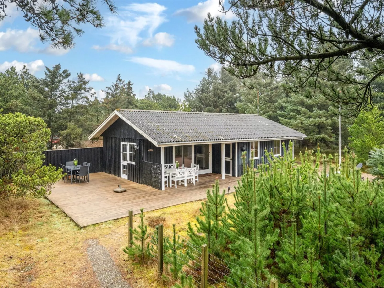 "Brodde" - 300m from the sea-Buiten