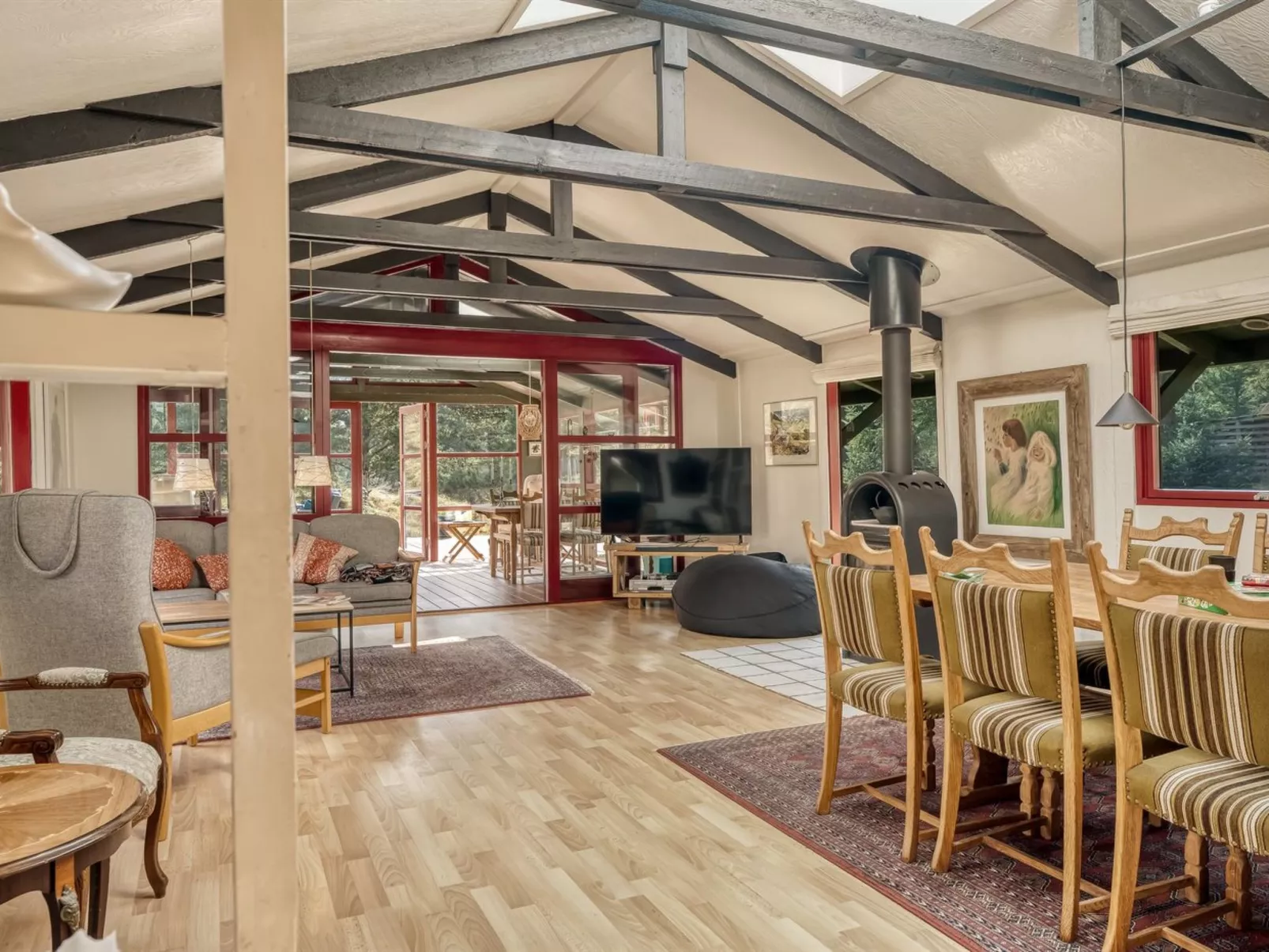 "Nimrod" - 800m from the sea-Binnen