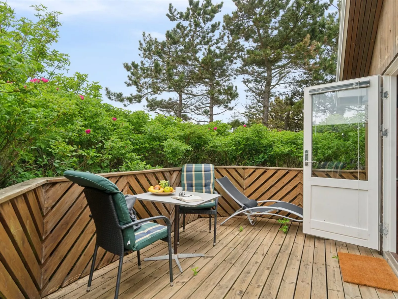 "Saija" - 100m from the sea-Buiten