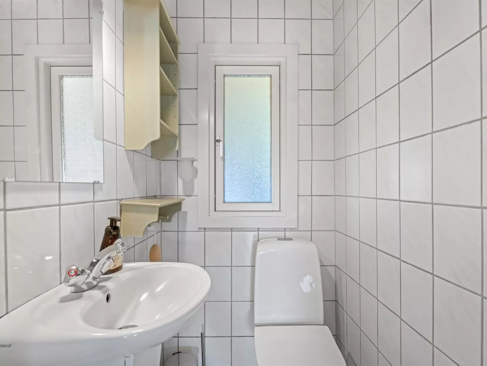 "Oona" - 700m from the sea-Binnen