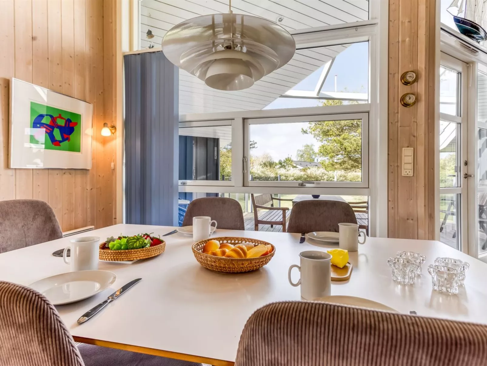 "Winona" - 250m from the sea-Binnen