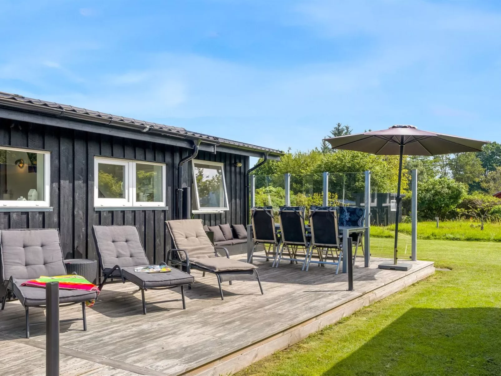 "Elske" -  from the sea-Buiten