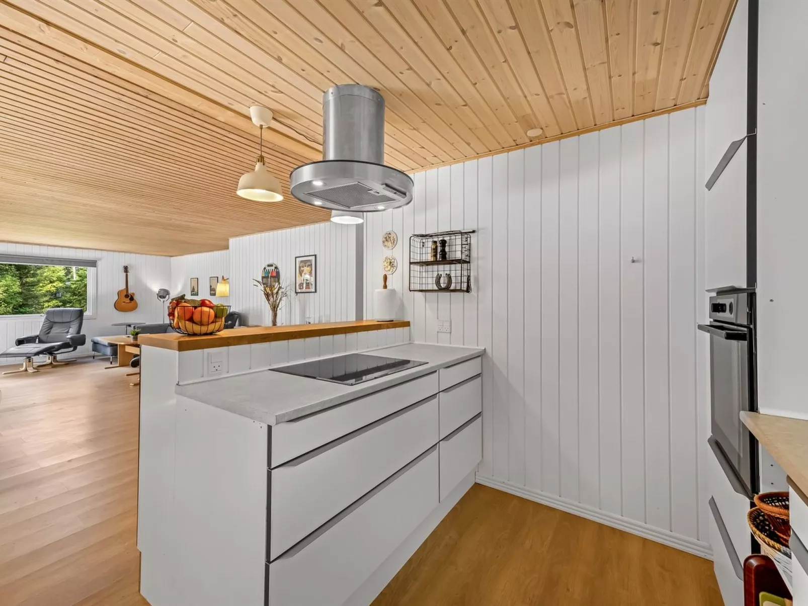 "Eine" -  from the sea-Binnen