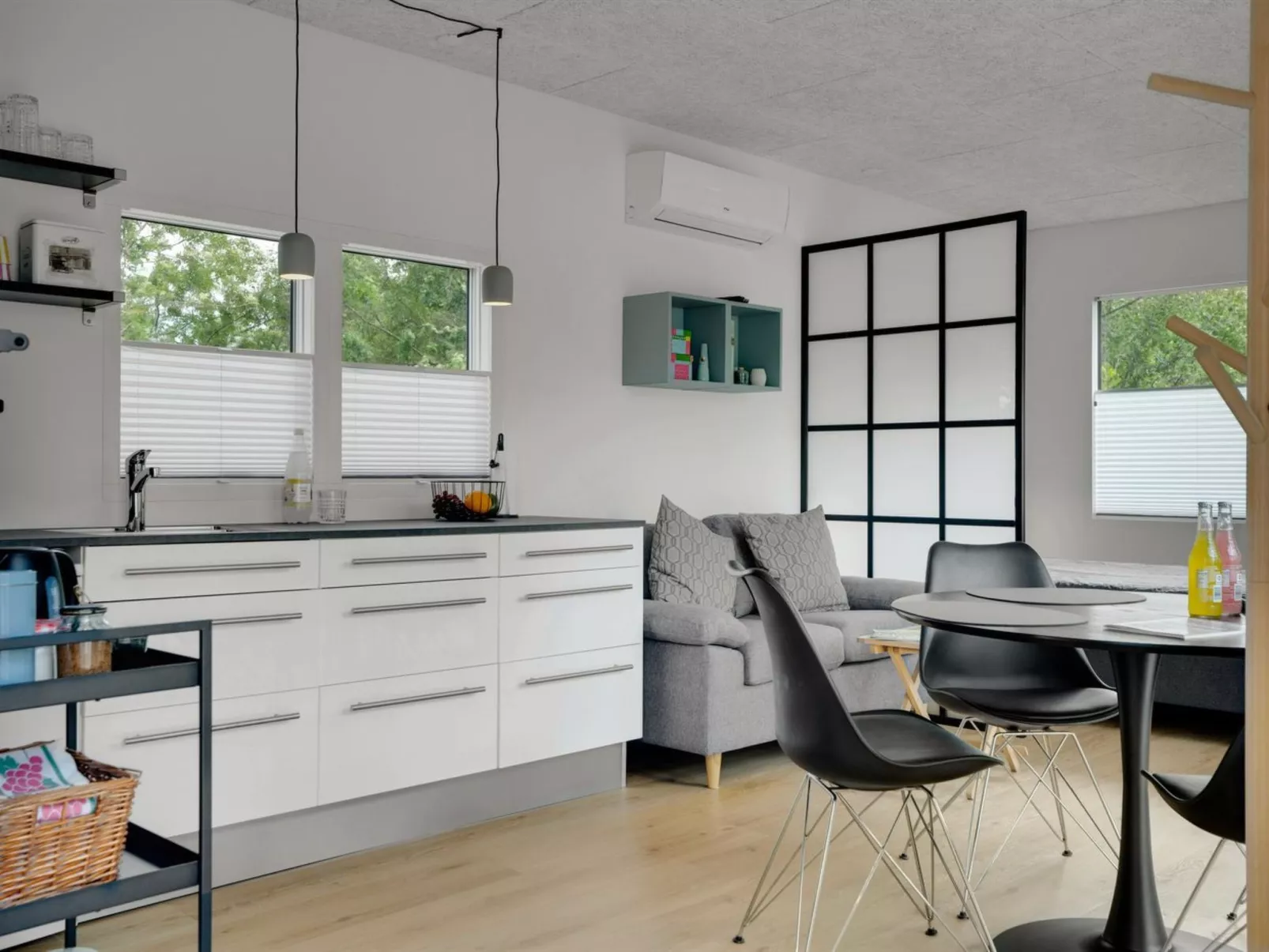 "Konrad" - 300m from the sea-Binnen