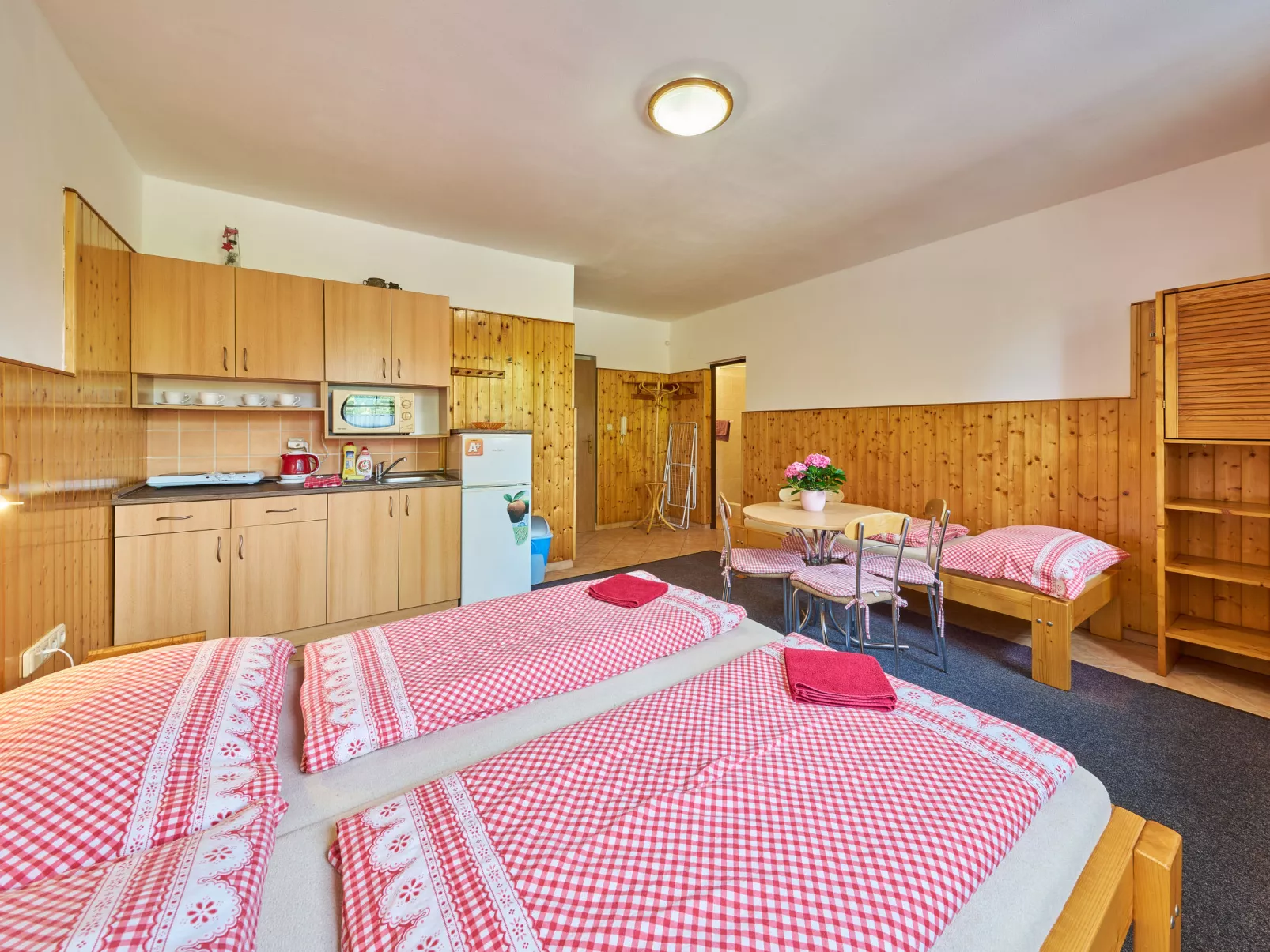 U Švýcarského dvora I-Binnen