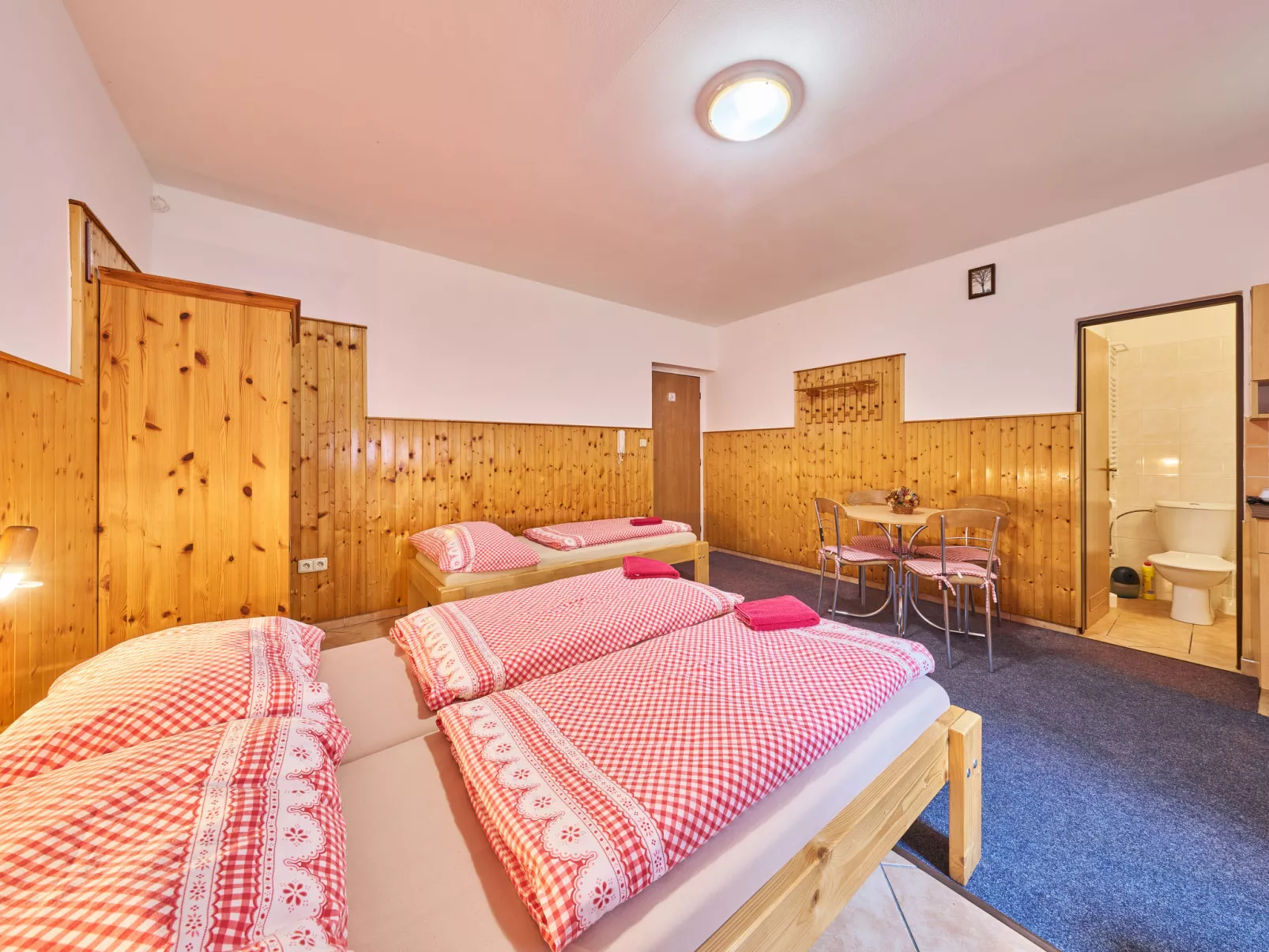 U Švýcarského dvora III-Binnen