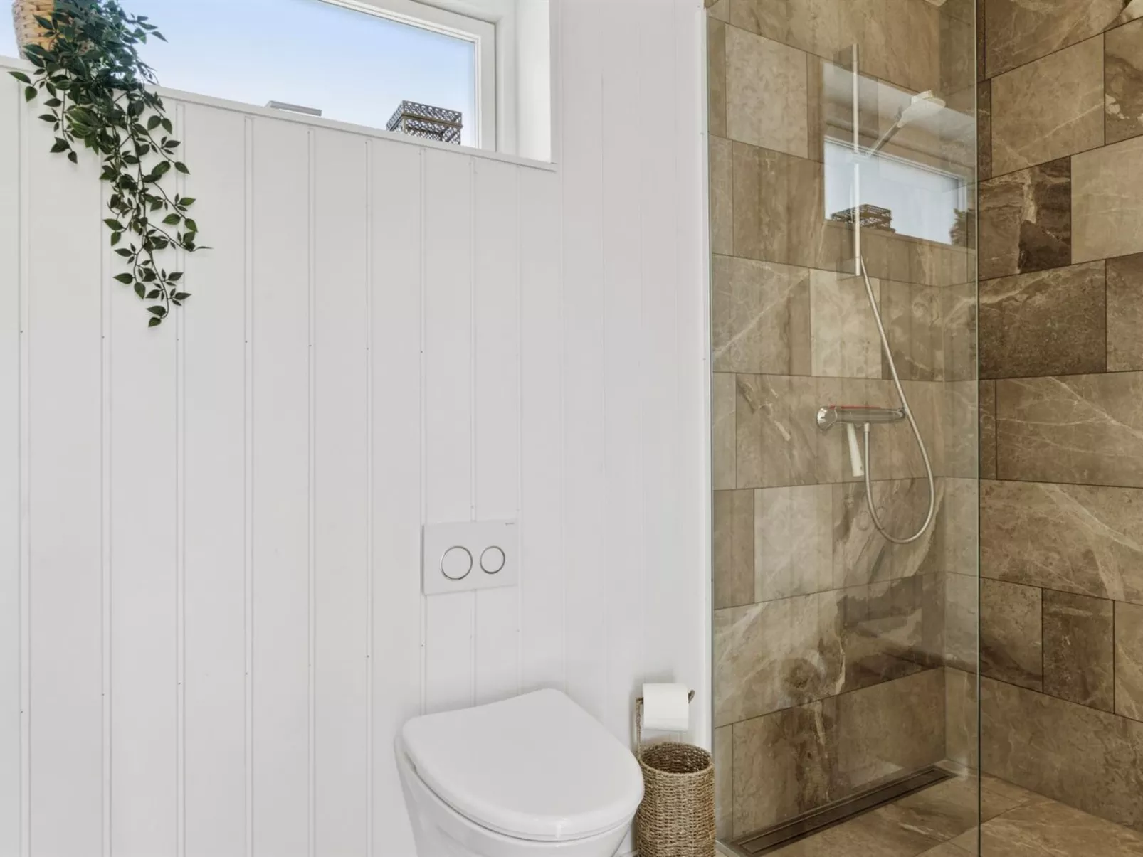 "Fabine" - 75m from the sea-Binnen