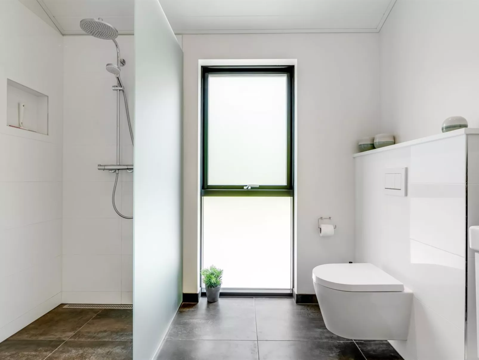 "Sighvat" - 300m from the sea-Binnen