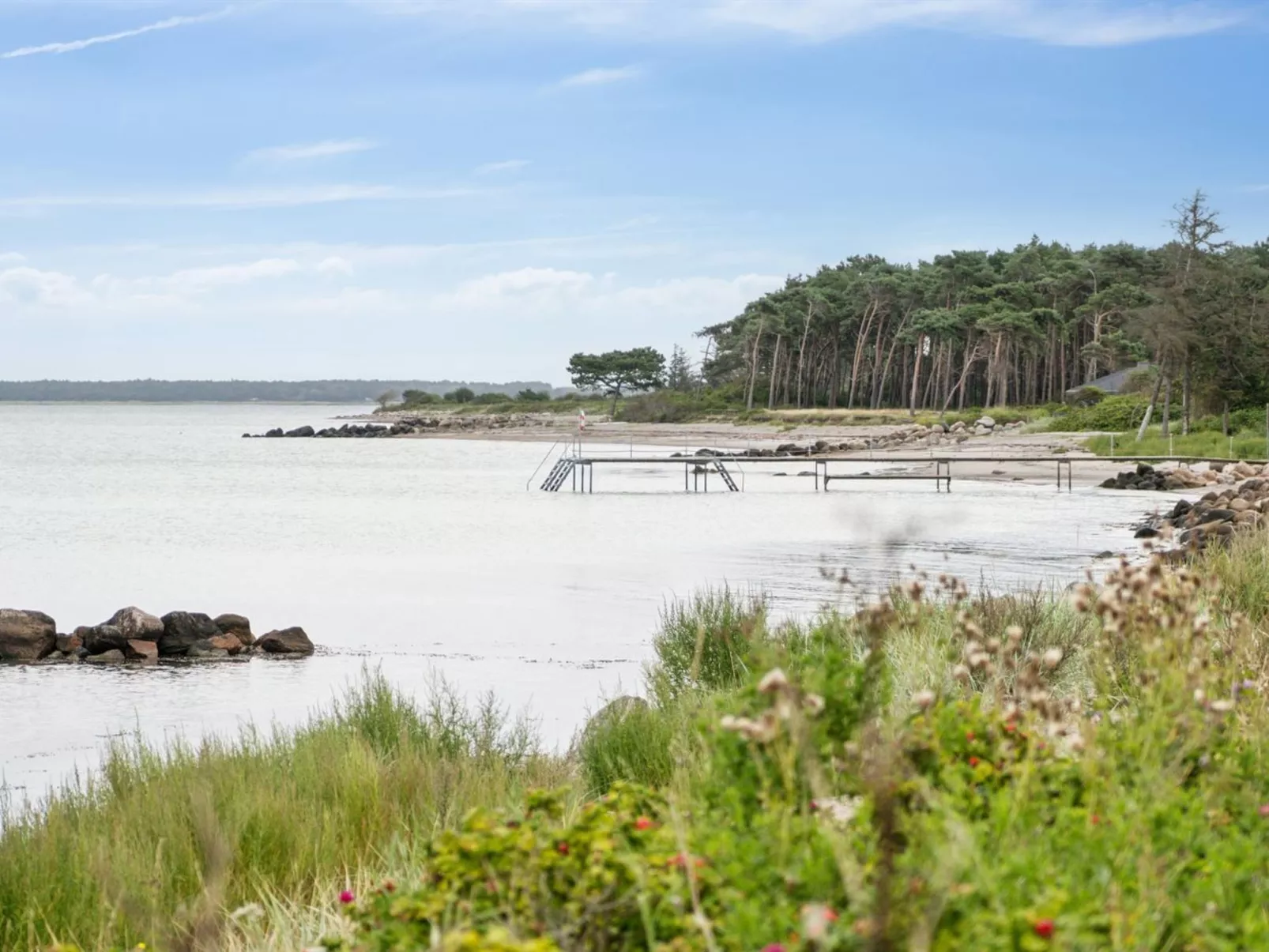 "Kjell" - 25m from the sea-Buiten