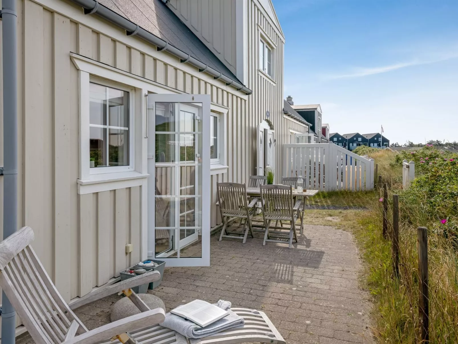 "Hildegerd" - 100m from the sea-Buiten