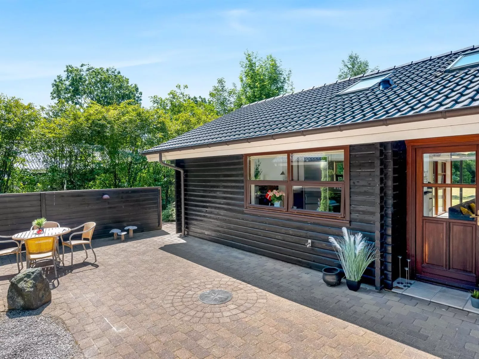 "Lillebror" - 12km from the sea-Buiten