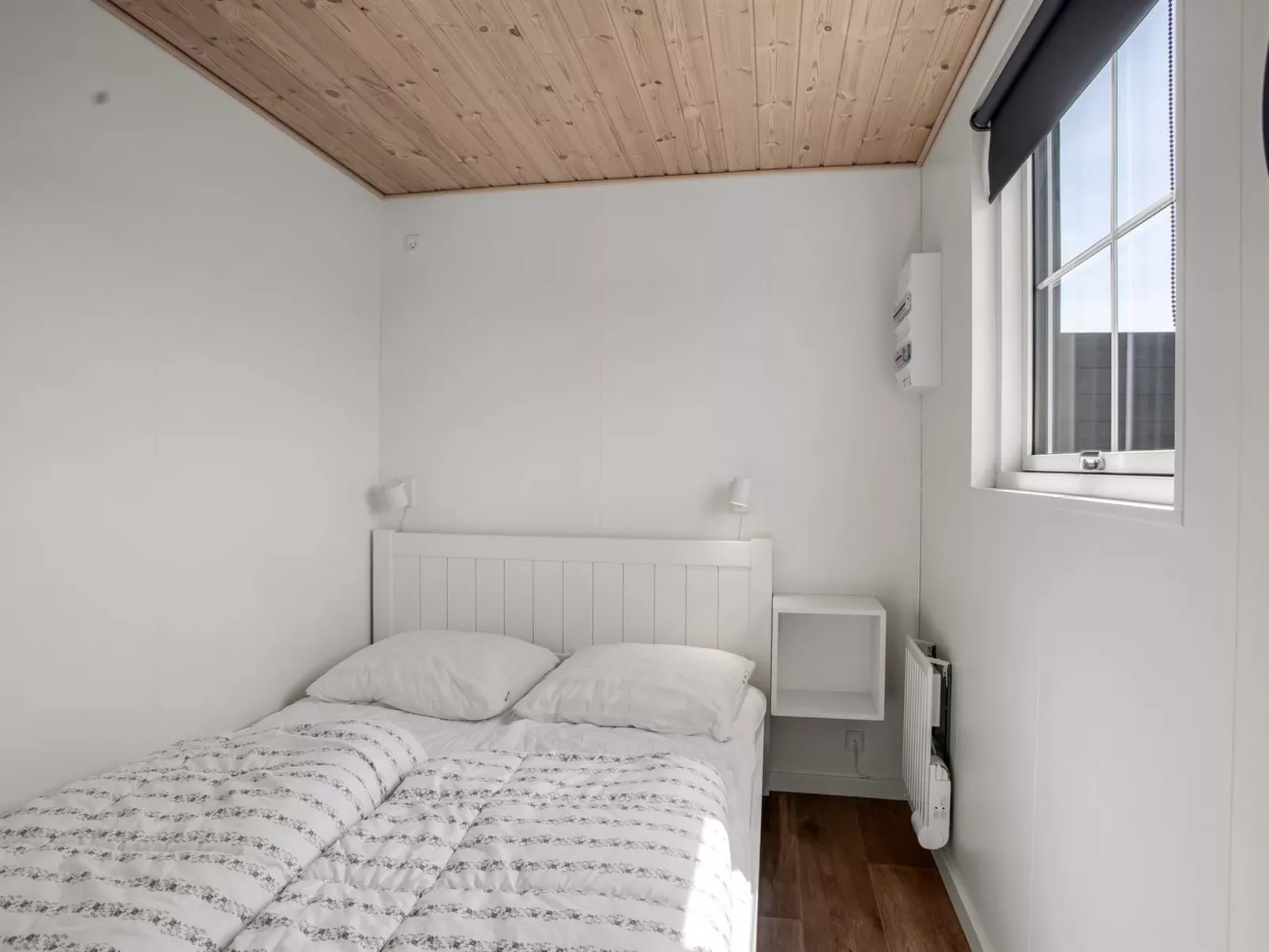 "Lovis" - 900m from the sea-Binnen