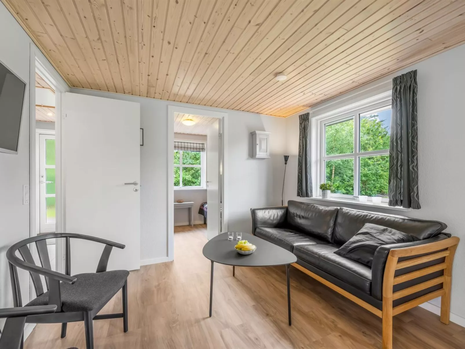 "Roland" - 200m to the fjord-Binnen