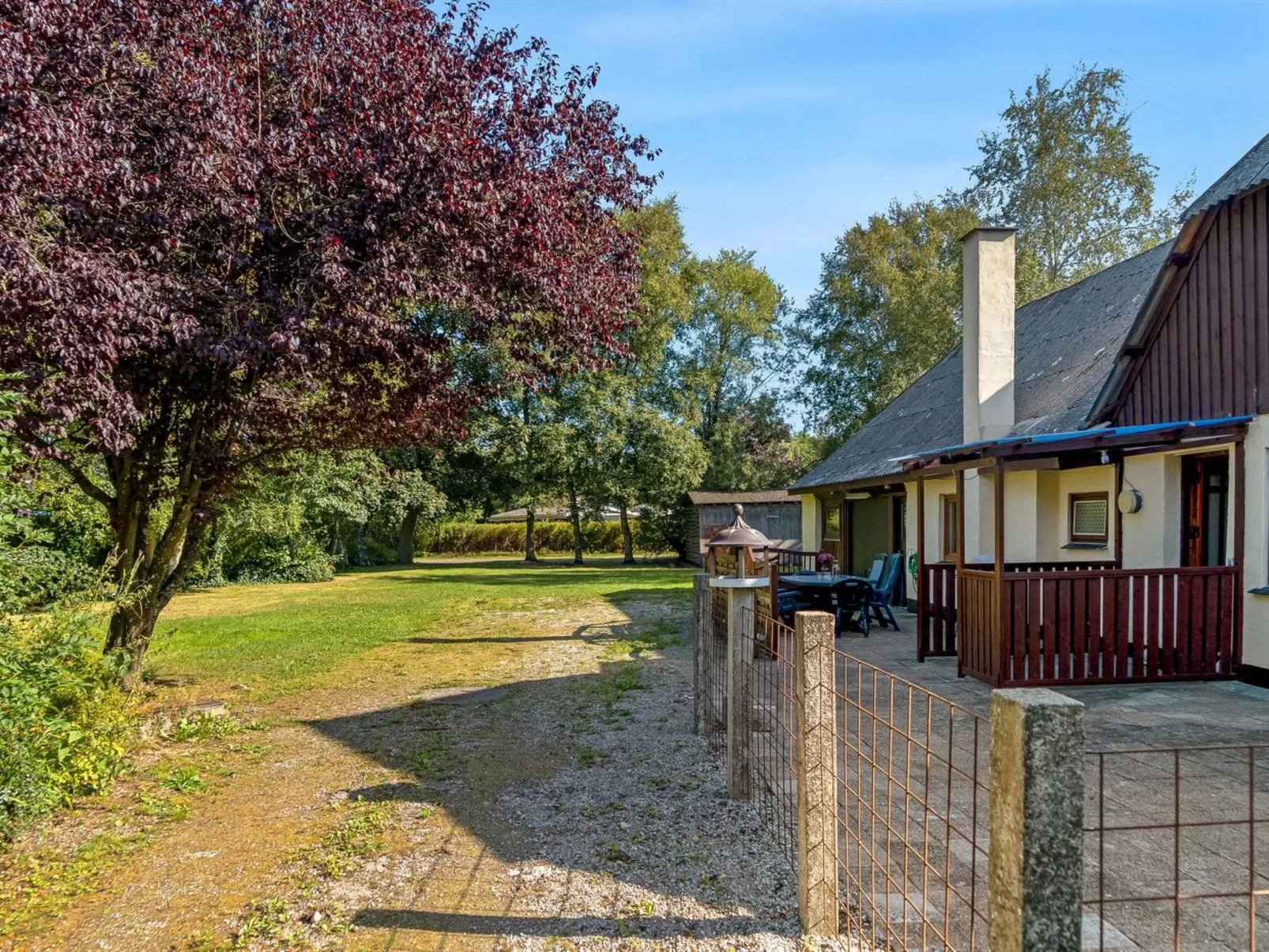 "Eiko" - 400m to the fjord-Buiten